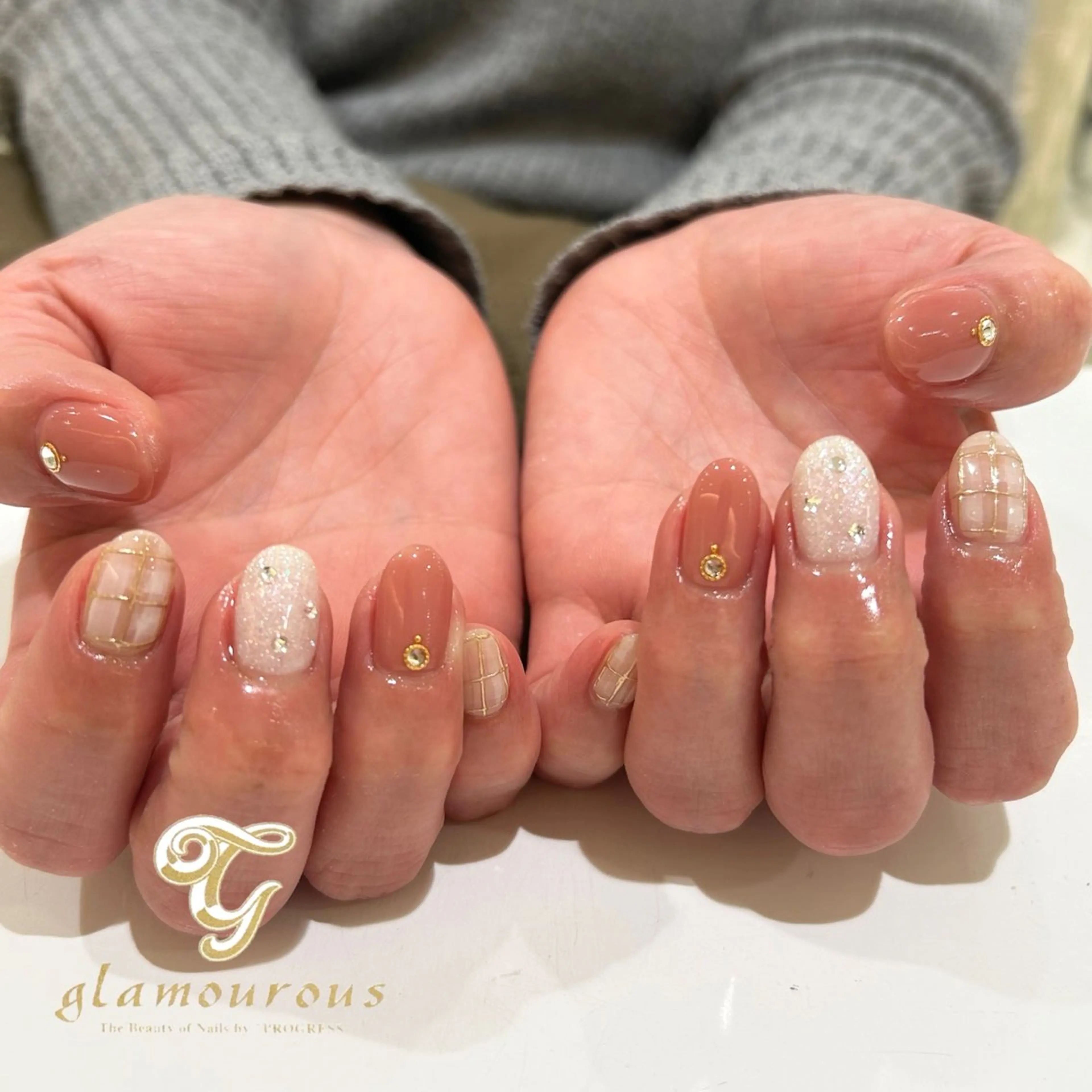 パーマ ハンドネイル 野島 千夏のネイルデザイン