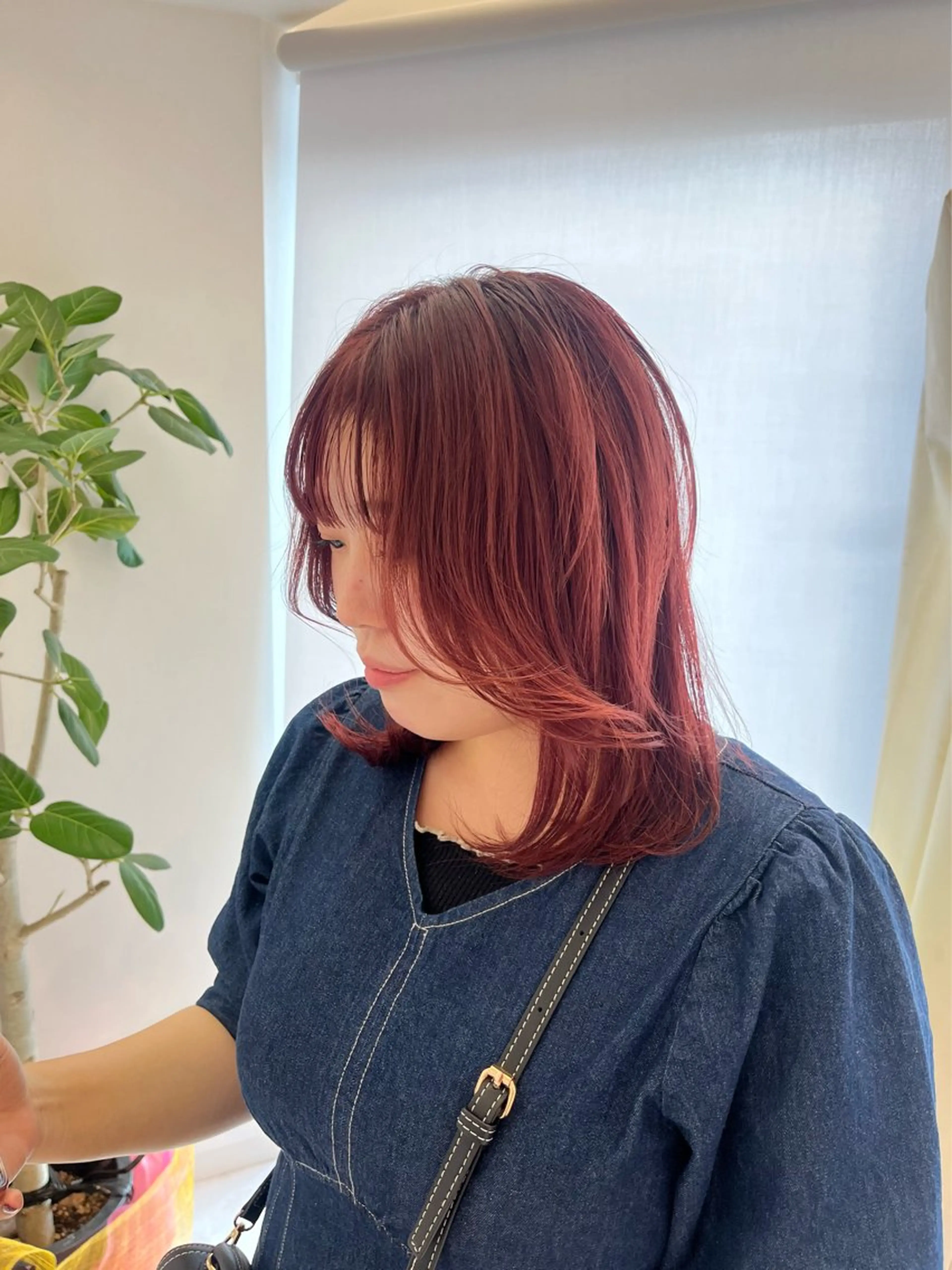 ミディアム カラー 野中里紗/ ベージュカラーのヘアスタイル