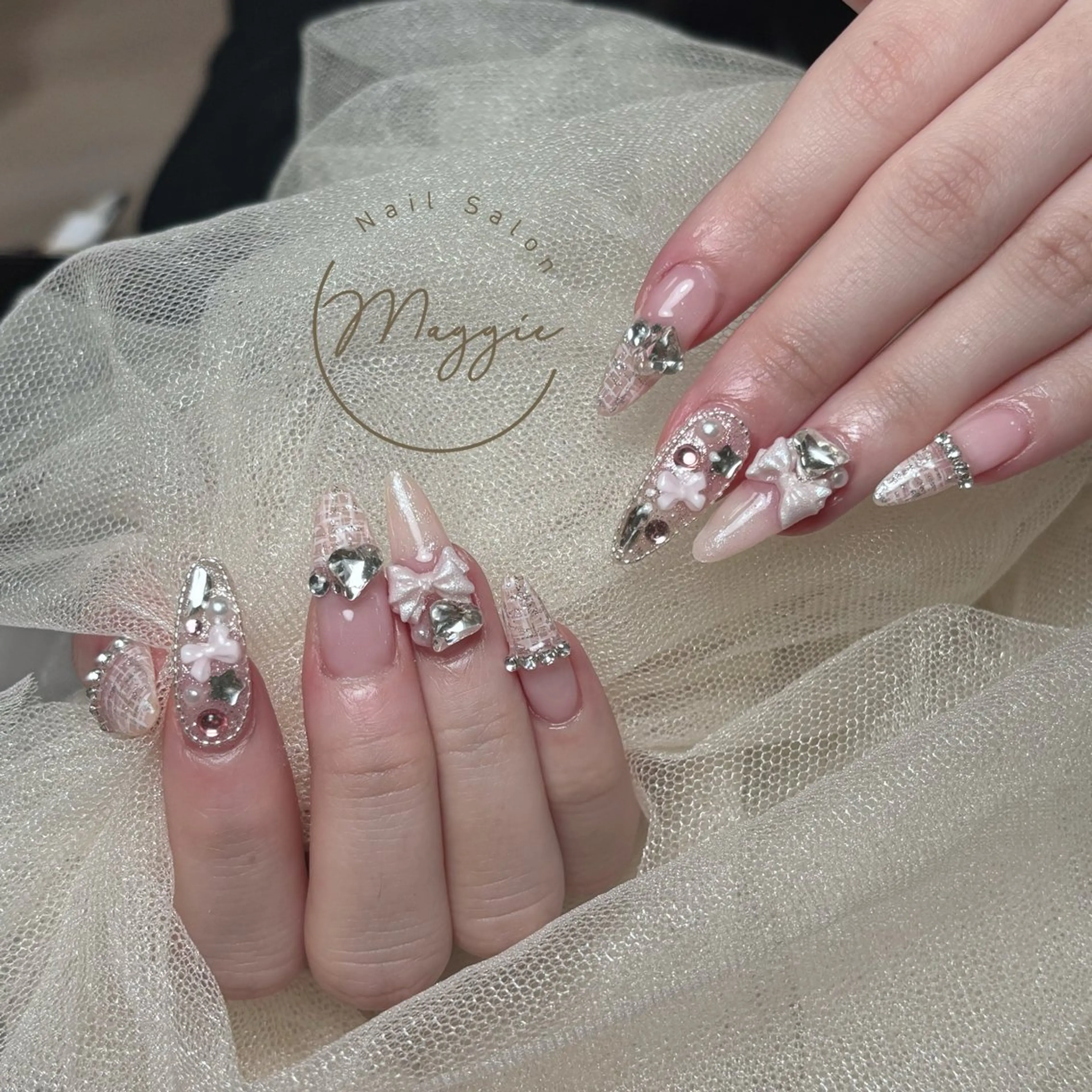 ネイル Maggie. Rのネイルデザイン