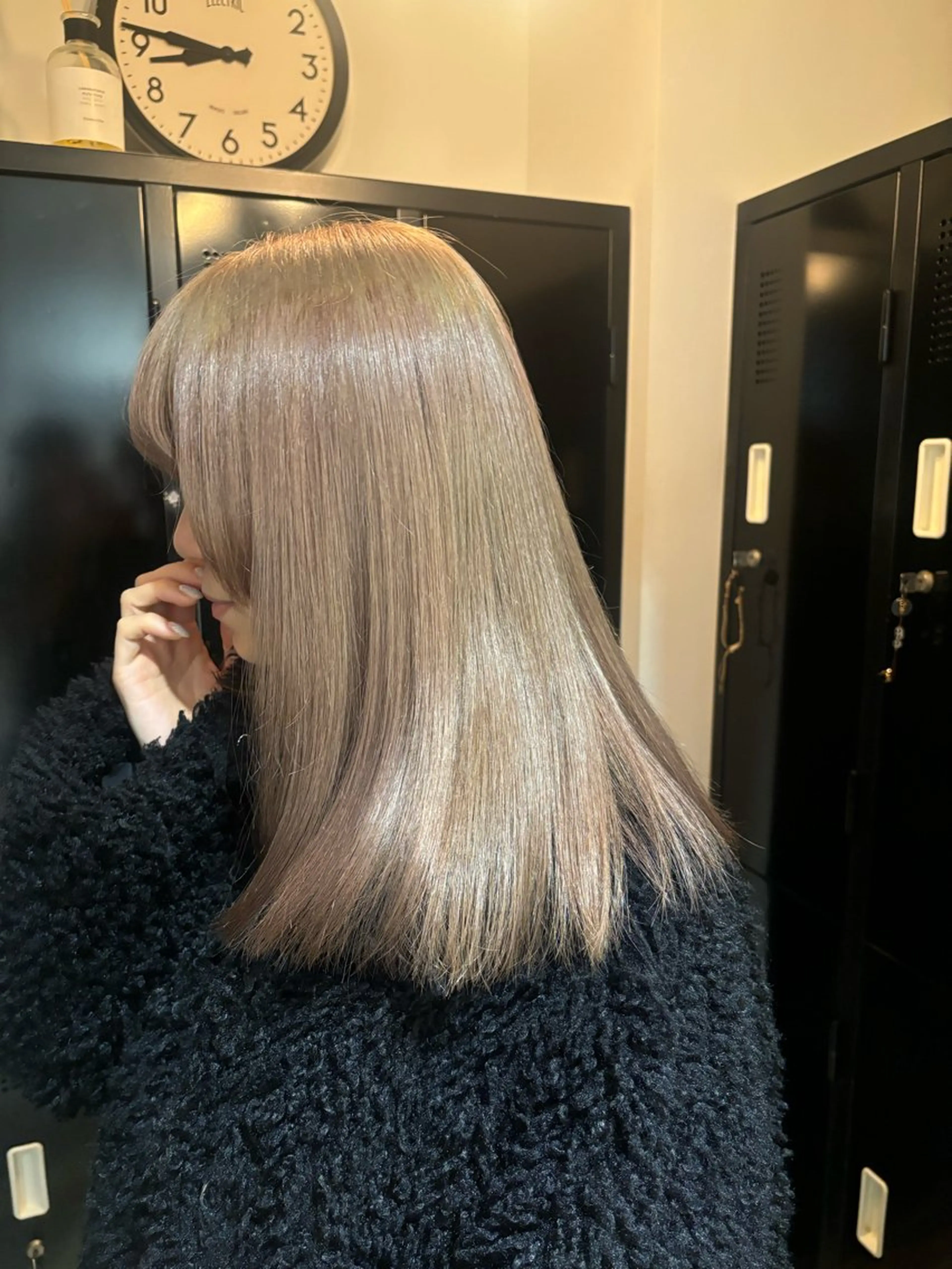 セミロング ヘアカラー 🍎デザインカラー /カエデ🍎のヘアスタイル