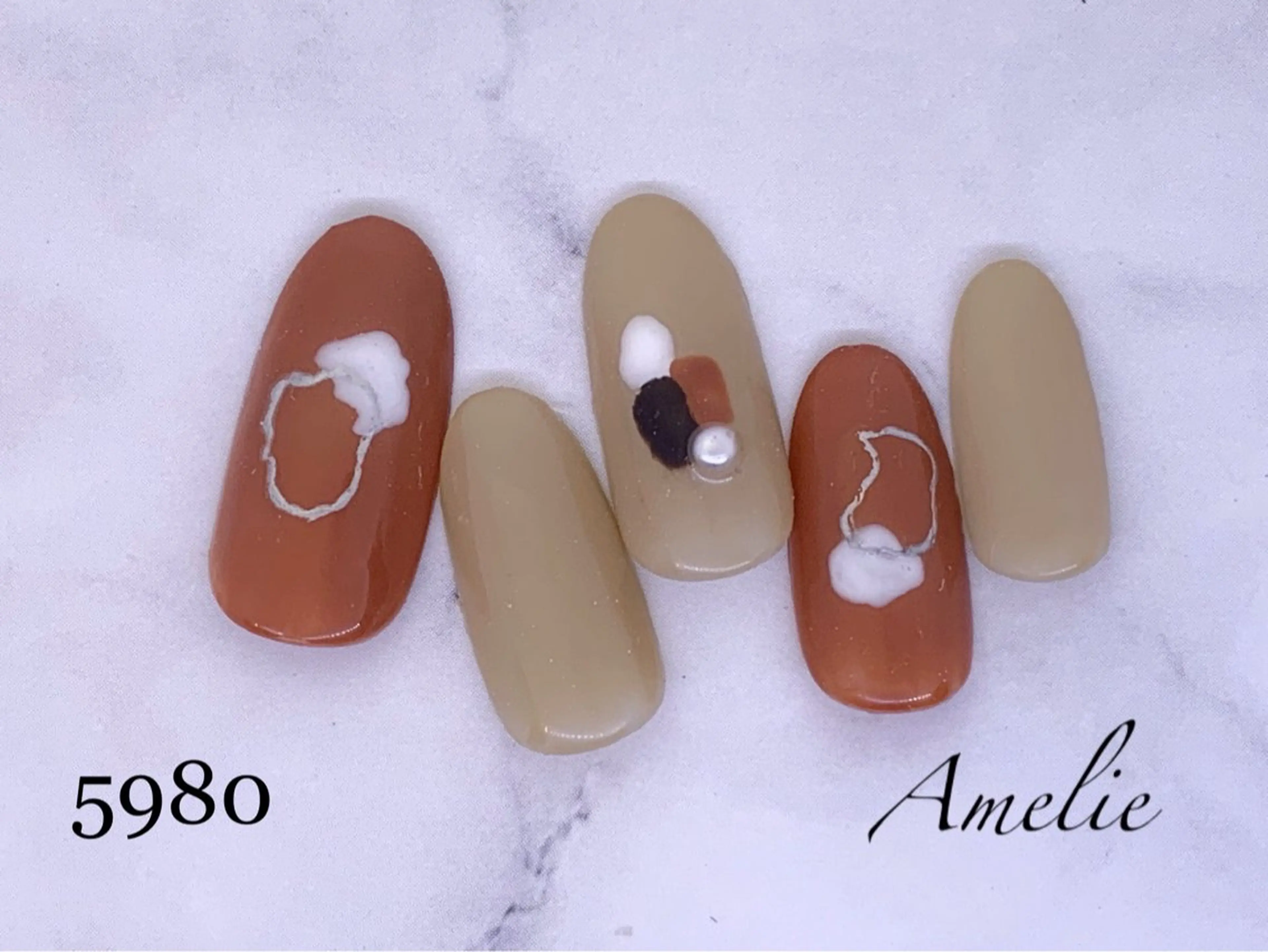 ネイル 浅野 綾のネイルデザイン