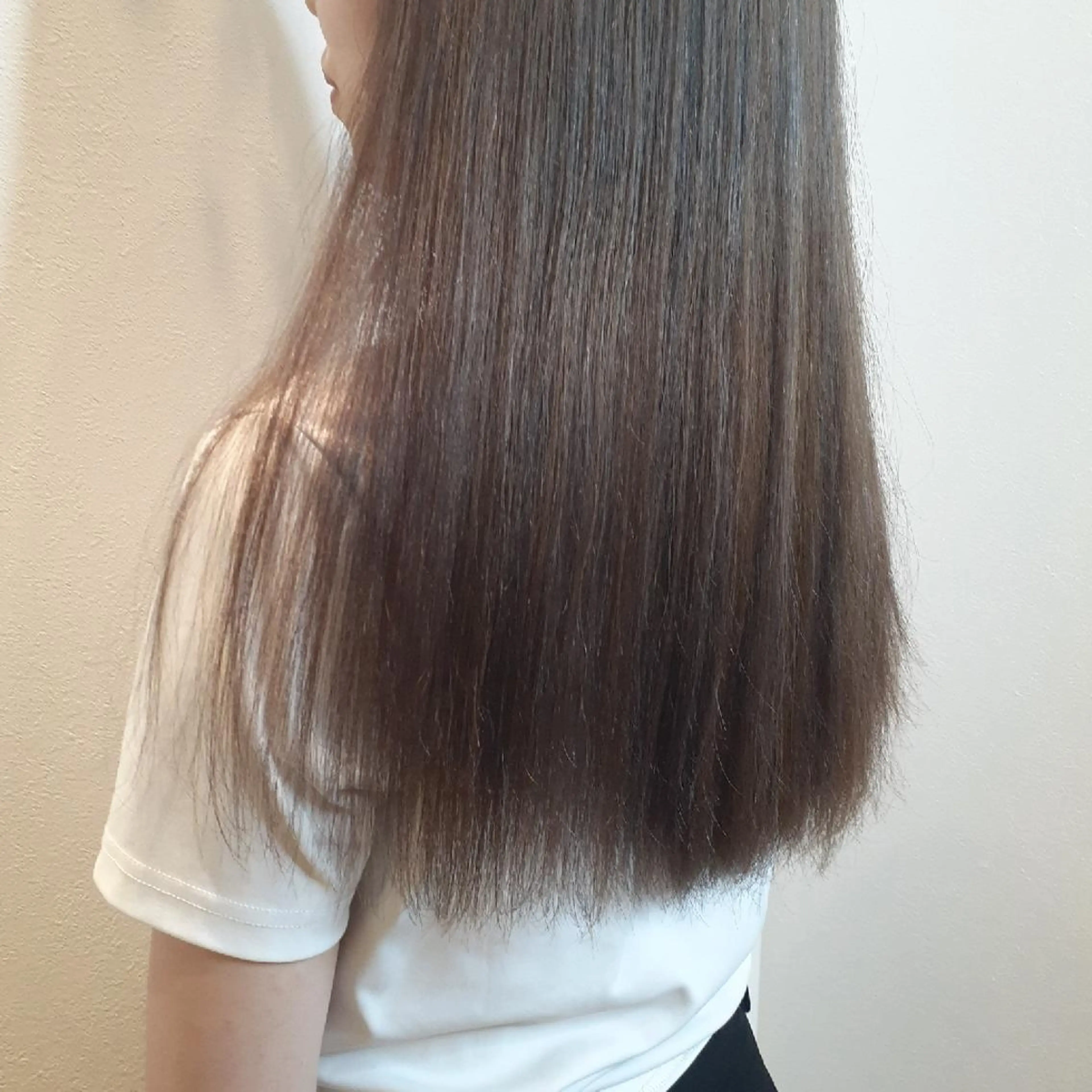 セミロング 高橋 彩のヘアスタイル