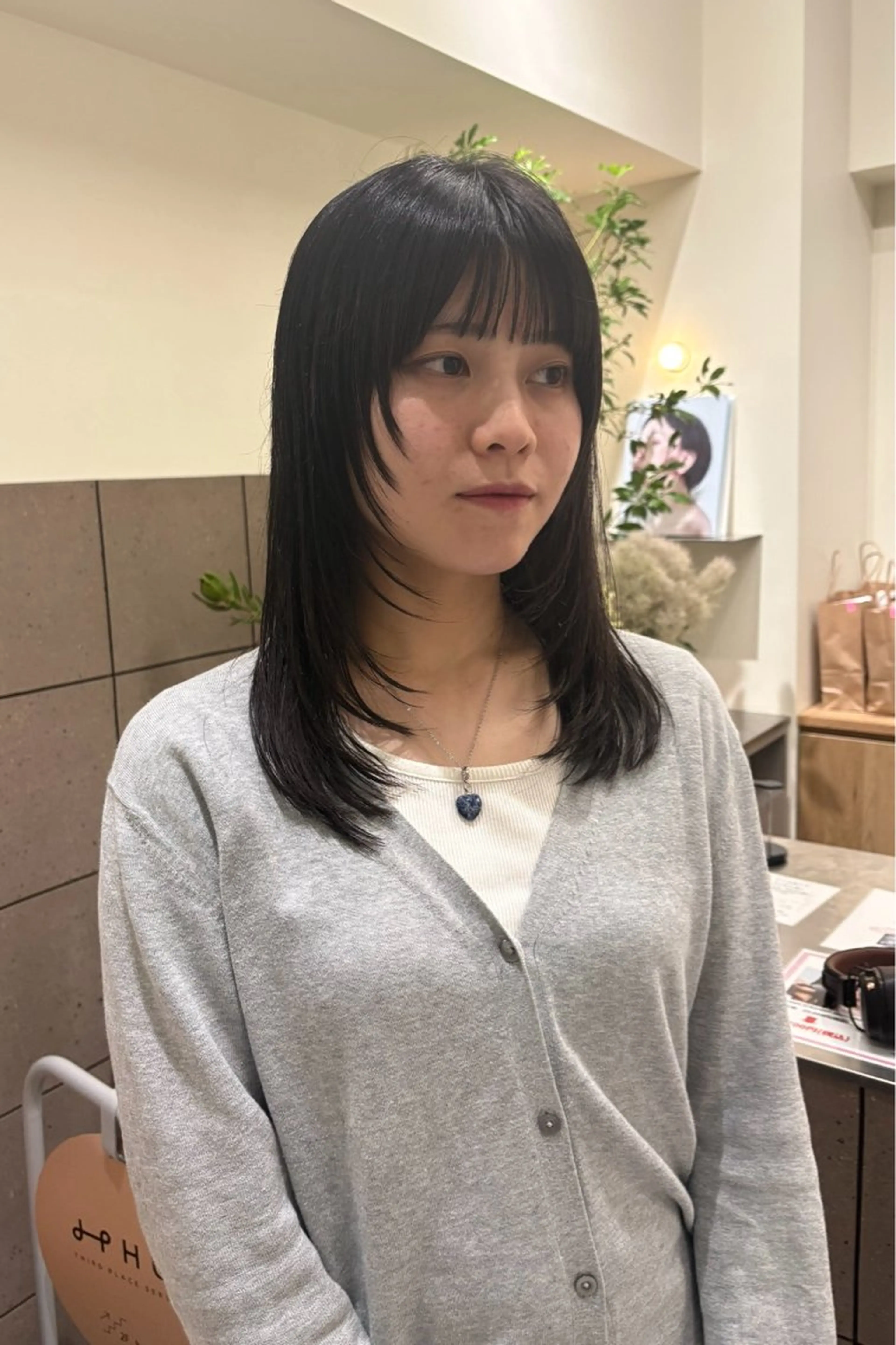 セミロング カット natsuki /HUI 金山のヘアスタイル