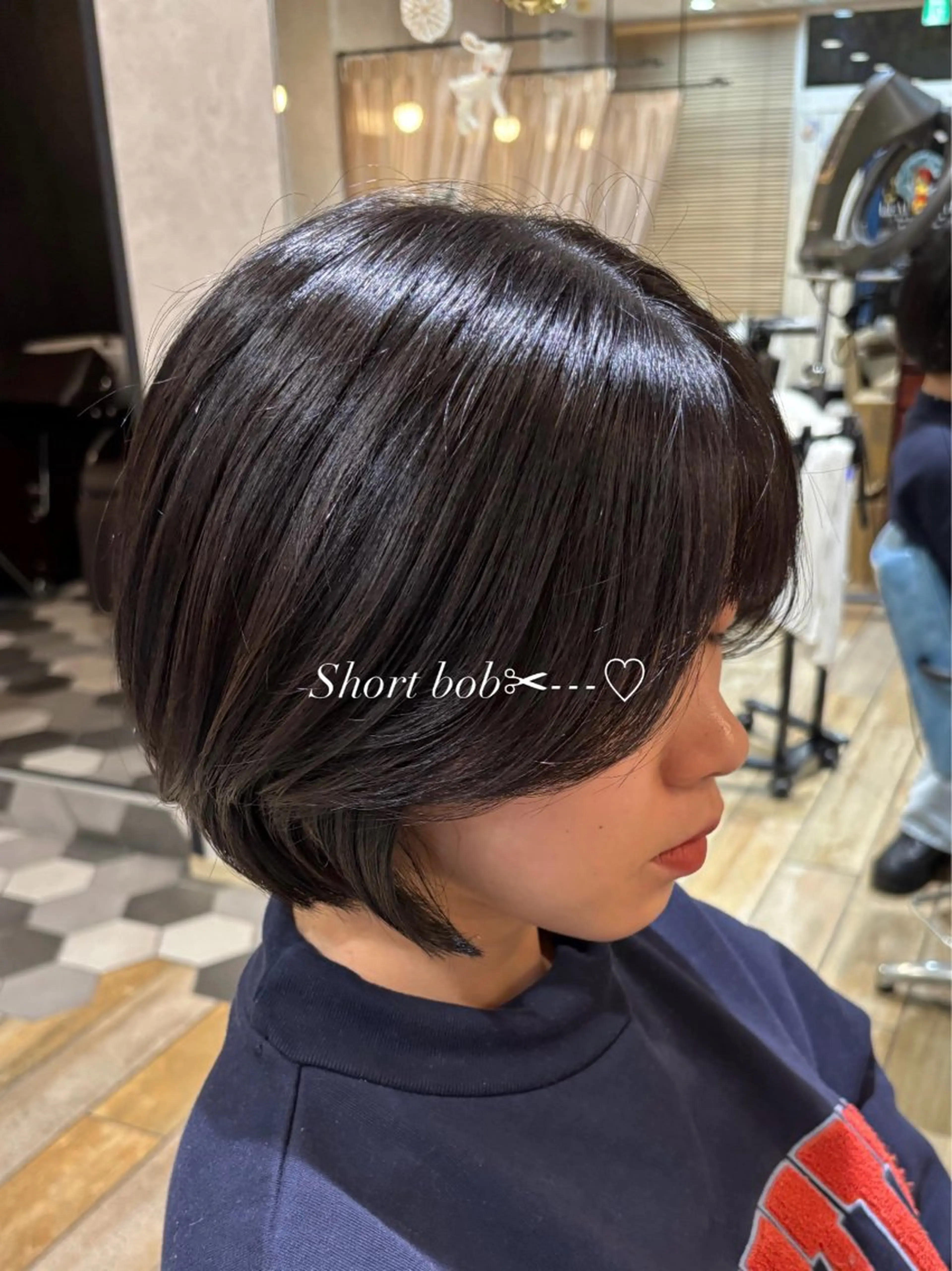 ショート ショートボブ ボブ ショートヘア 【レイヤー/艶カラー /髪質改善】NOAのヘアスタイル