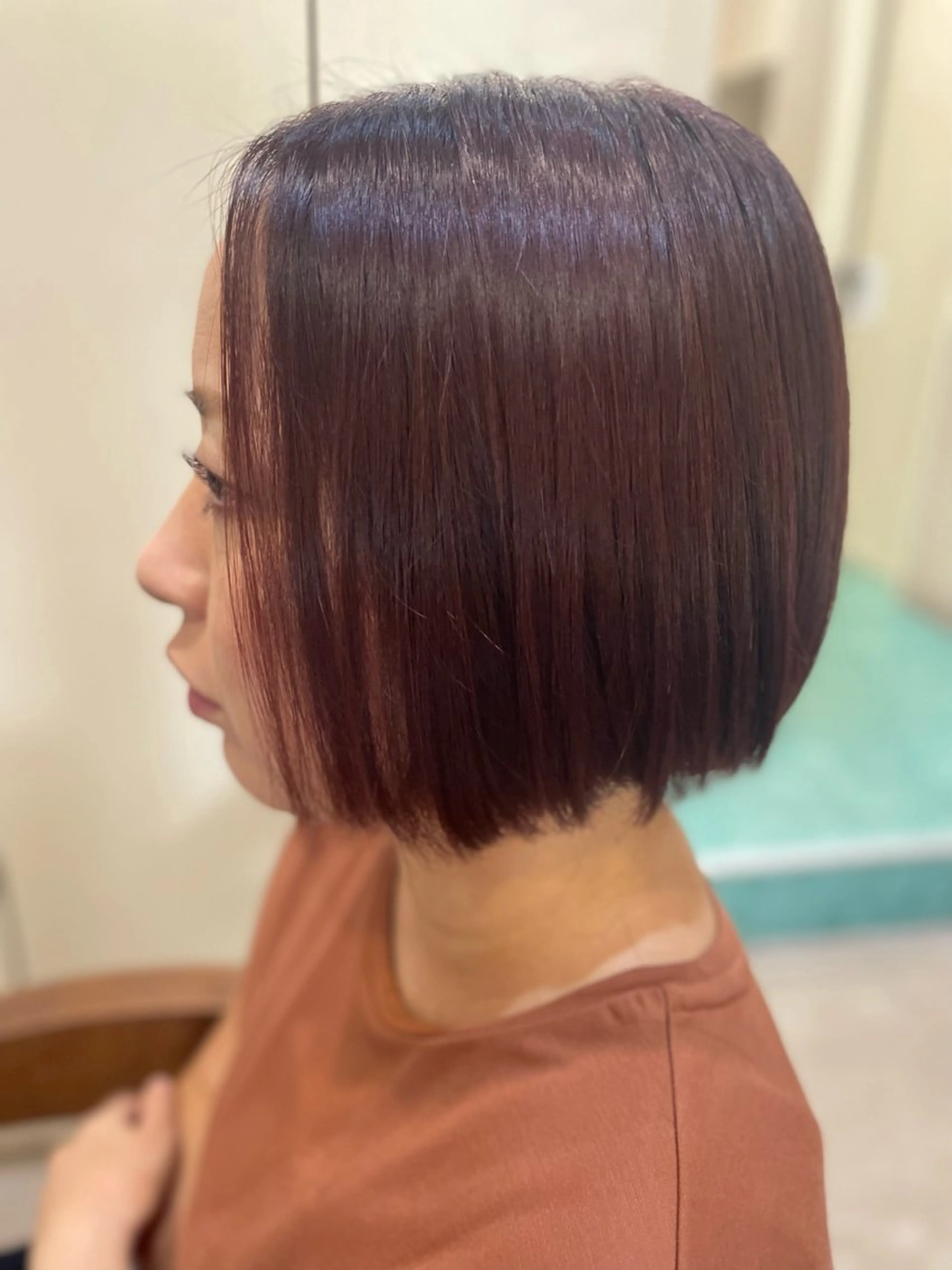 ✨深みあるツヤ髪✨暖色系カラー+似合わせデザインカット+ハホニコトリートメントの写真