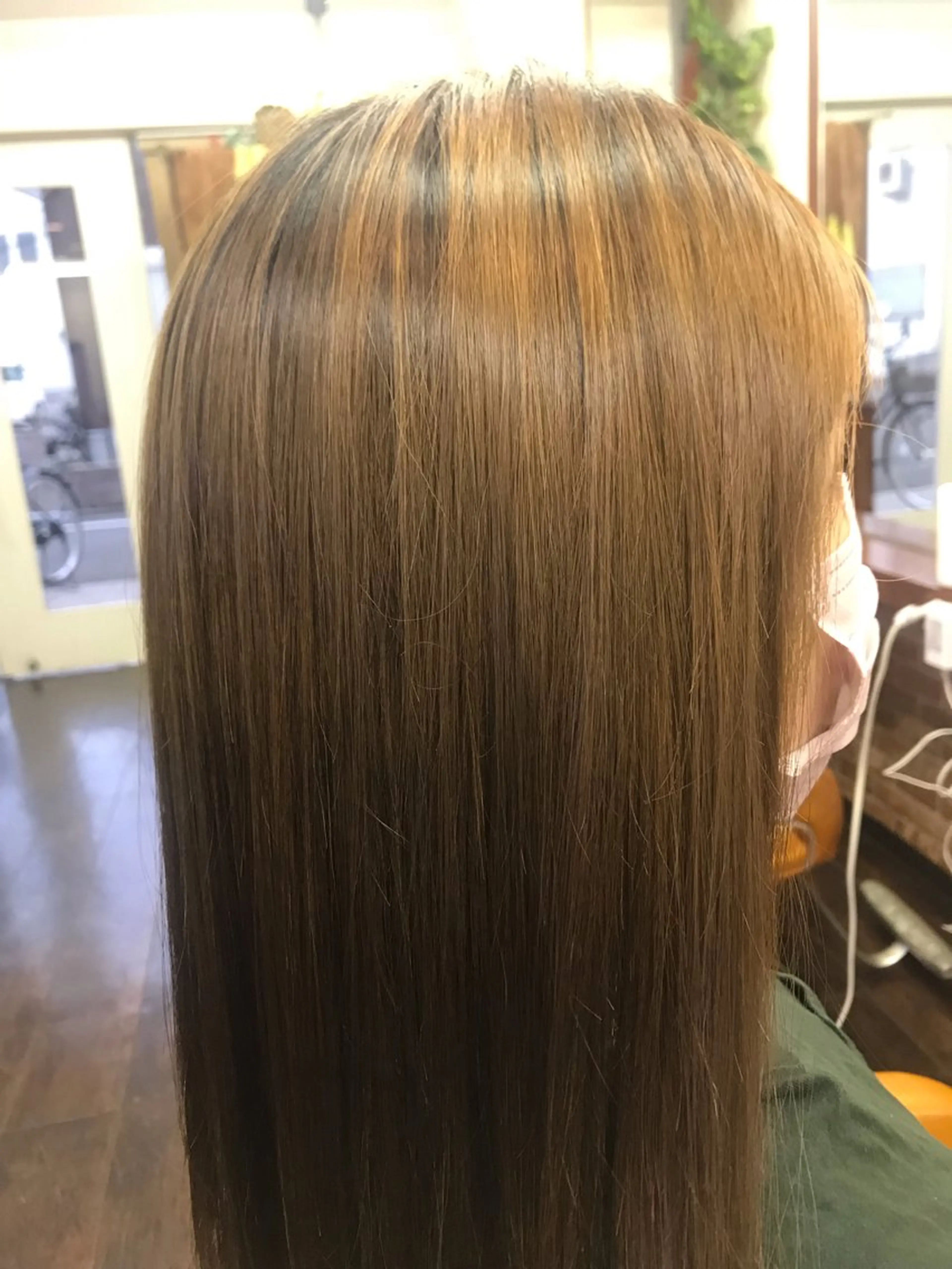 セミロング パーマ 桧山 真のヘアスタイル