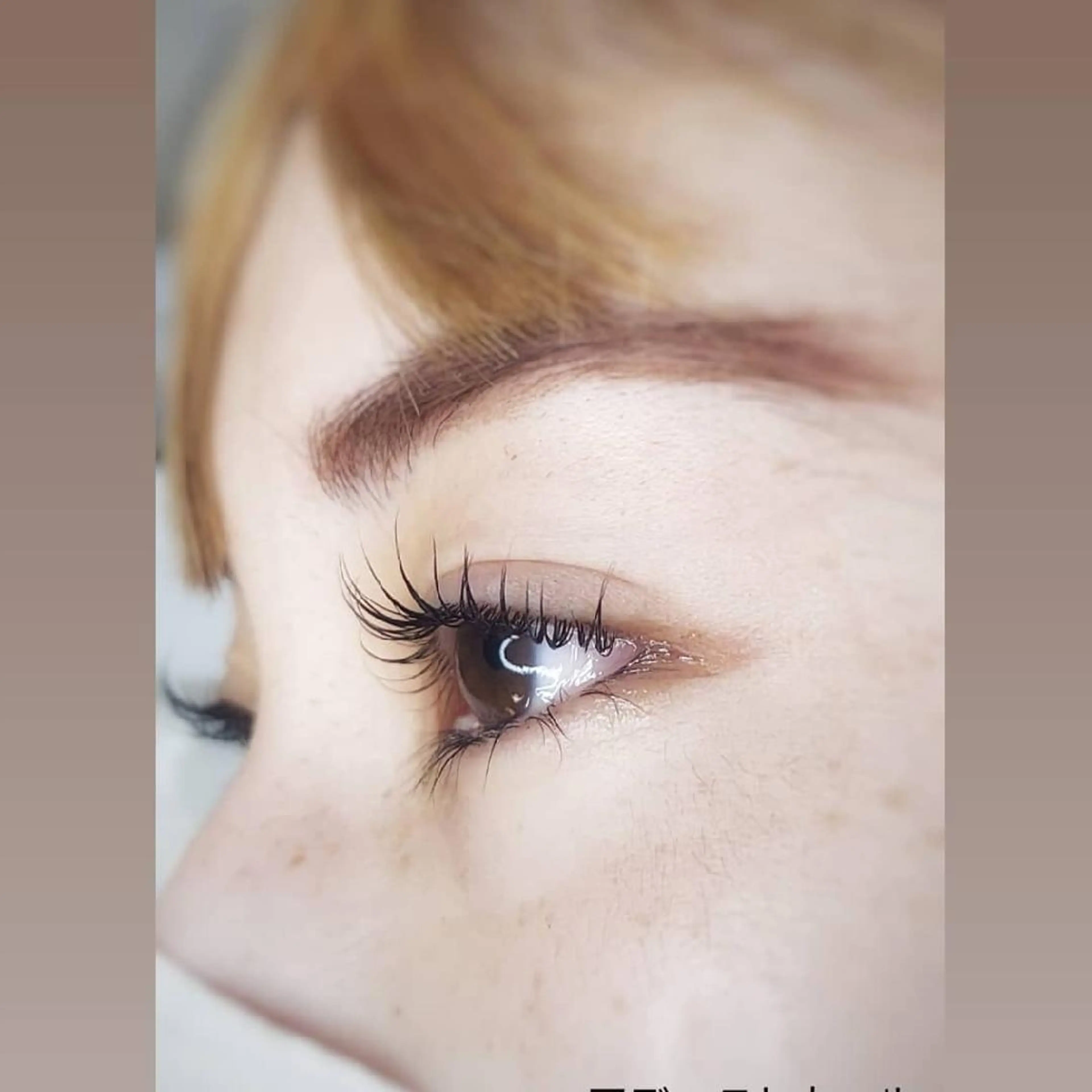 マツエク・マツパ マツパ U_la所属・U_la [ウーラ] 片岡の眉毛・アイブロウイメージ