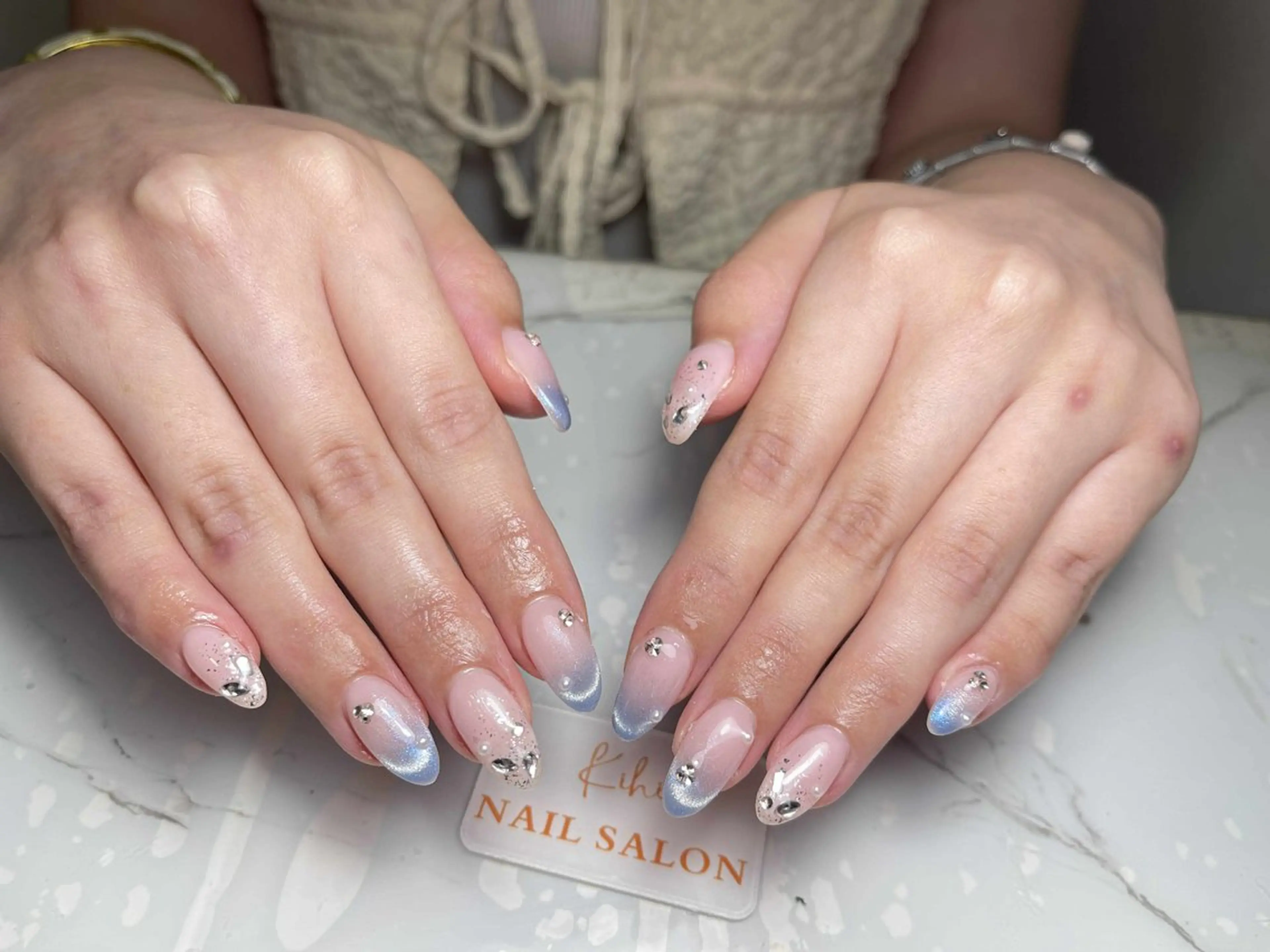 ネイル アートネイル フレンチネイル ジェルネイル グラデーション 韓国ネイル ハンドネイル 💕鈴木ユリ パラジェル/オフ無料のネイルデザイン