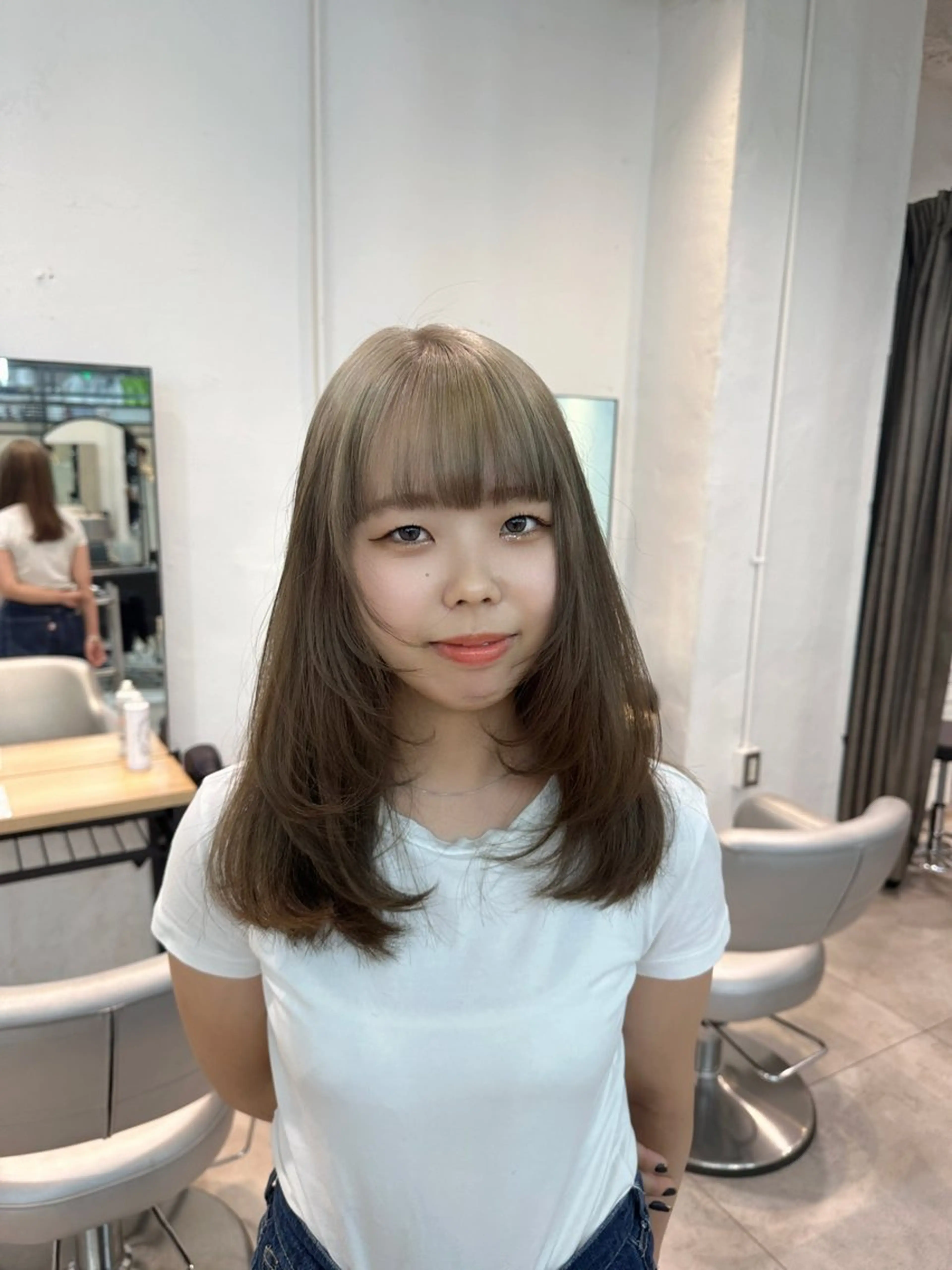 セミロング カラー ハイトーン特化 pepe🎀のヘアスタイル
