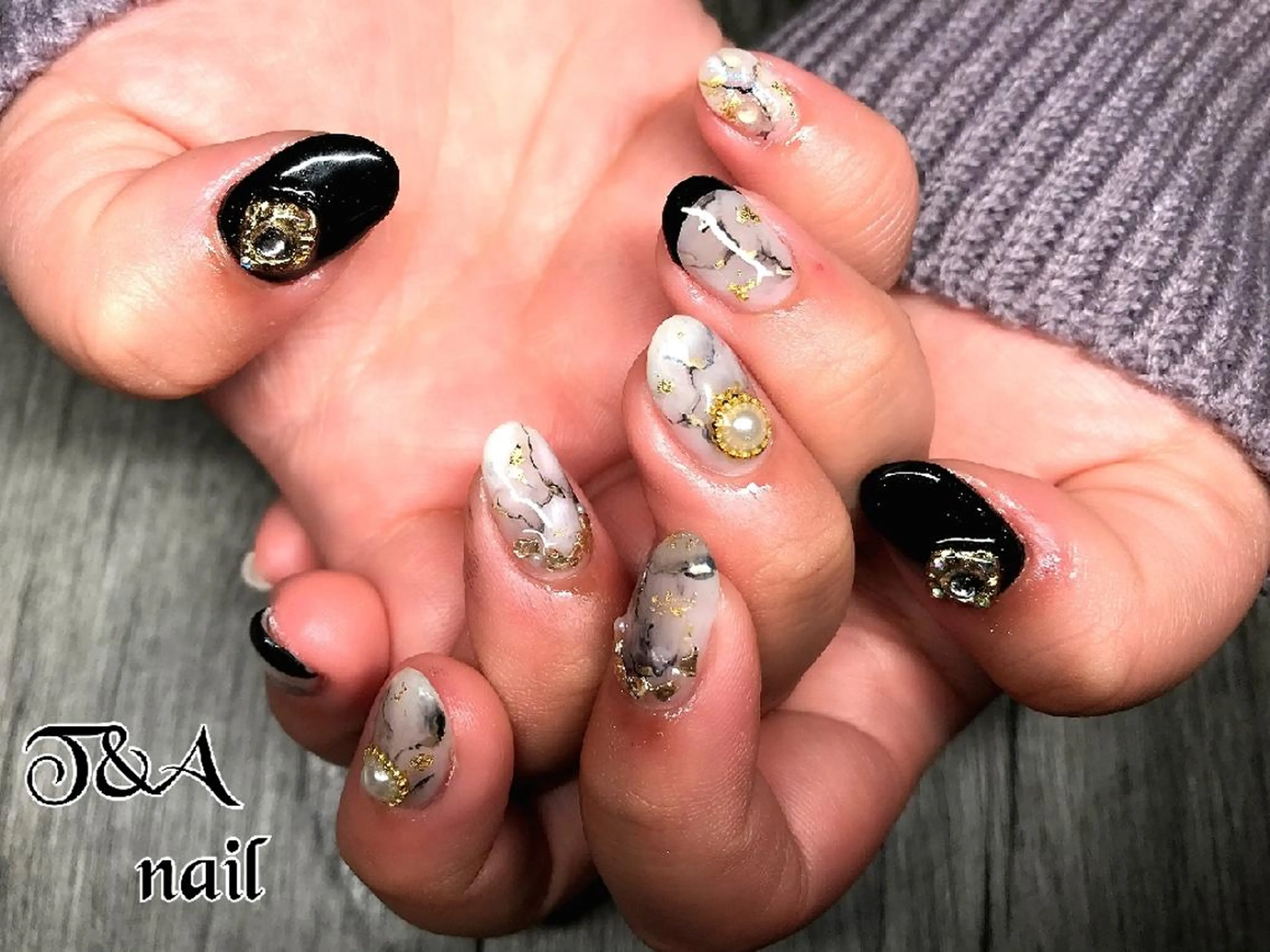 ミディアム ネイル アートネイル フレンチネイル ジェルネイル 大理石ネイル(マーブル) スカルプネイル ハンドネイル T&A nailのネイルデザイン