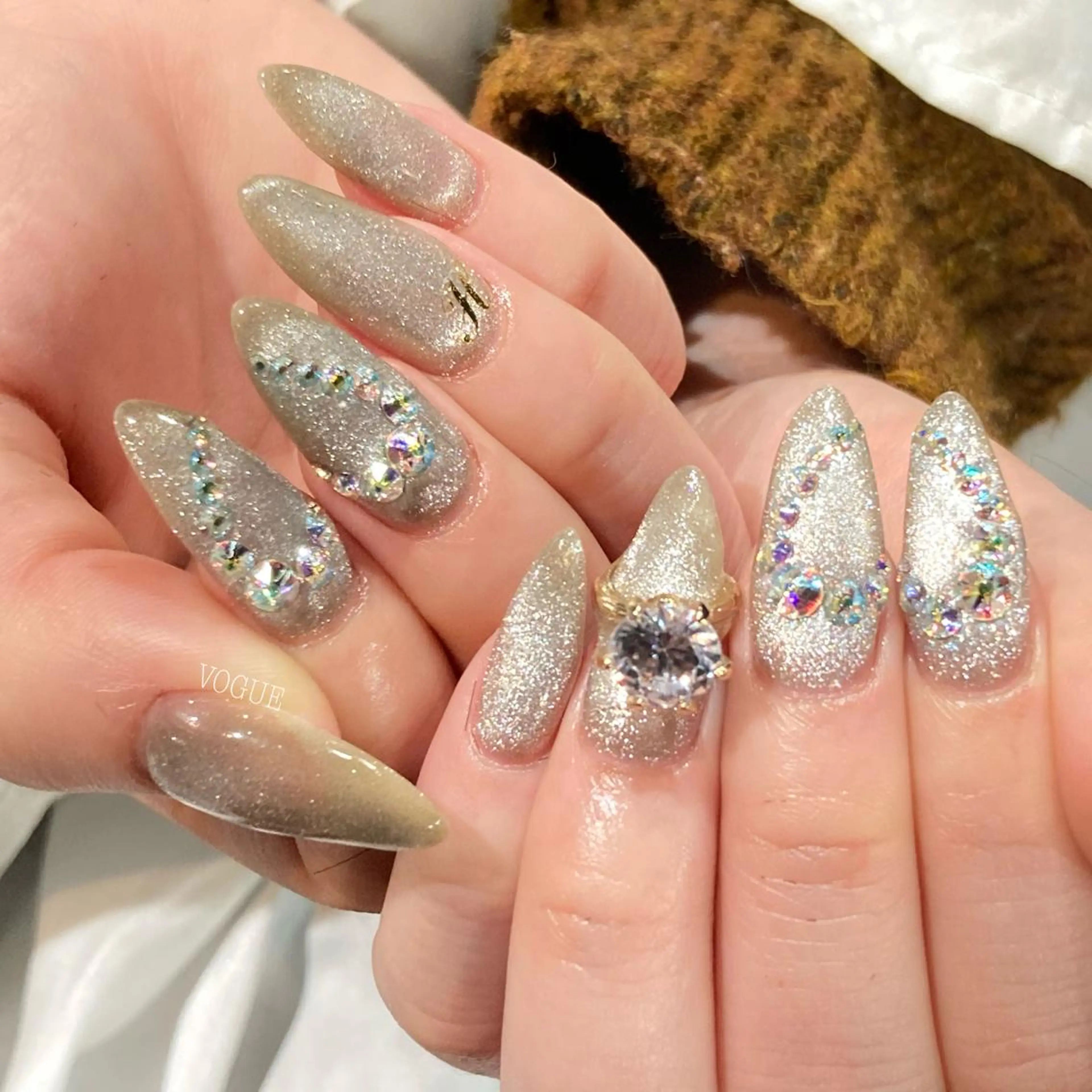 ネイル VOGUE ×SWANのネイルデザイン