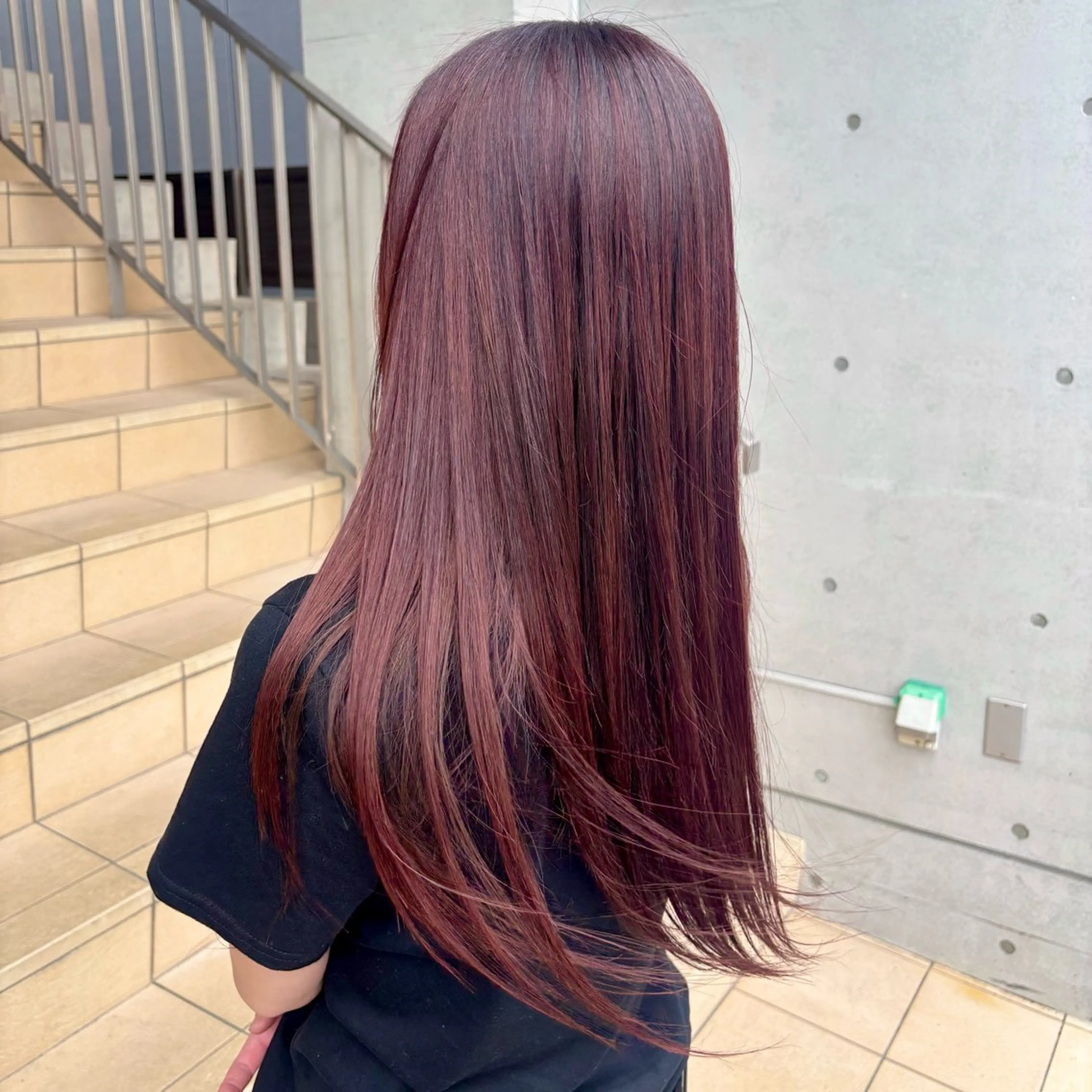 ロング カラー ブリーチ ブリーチなしカラー レッドカラー あおう あすかのヘアスタイル