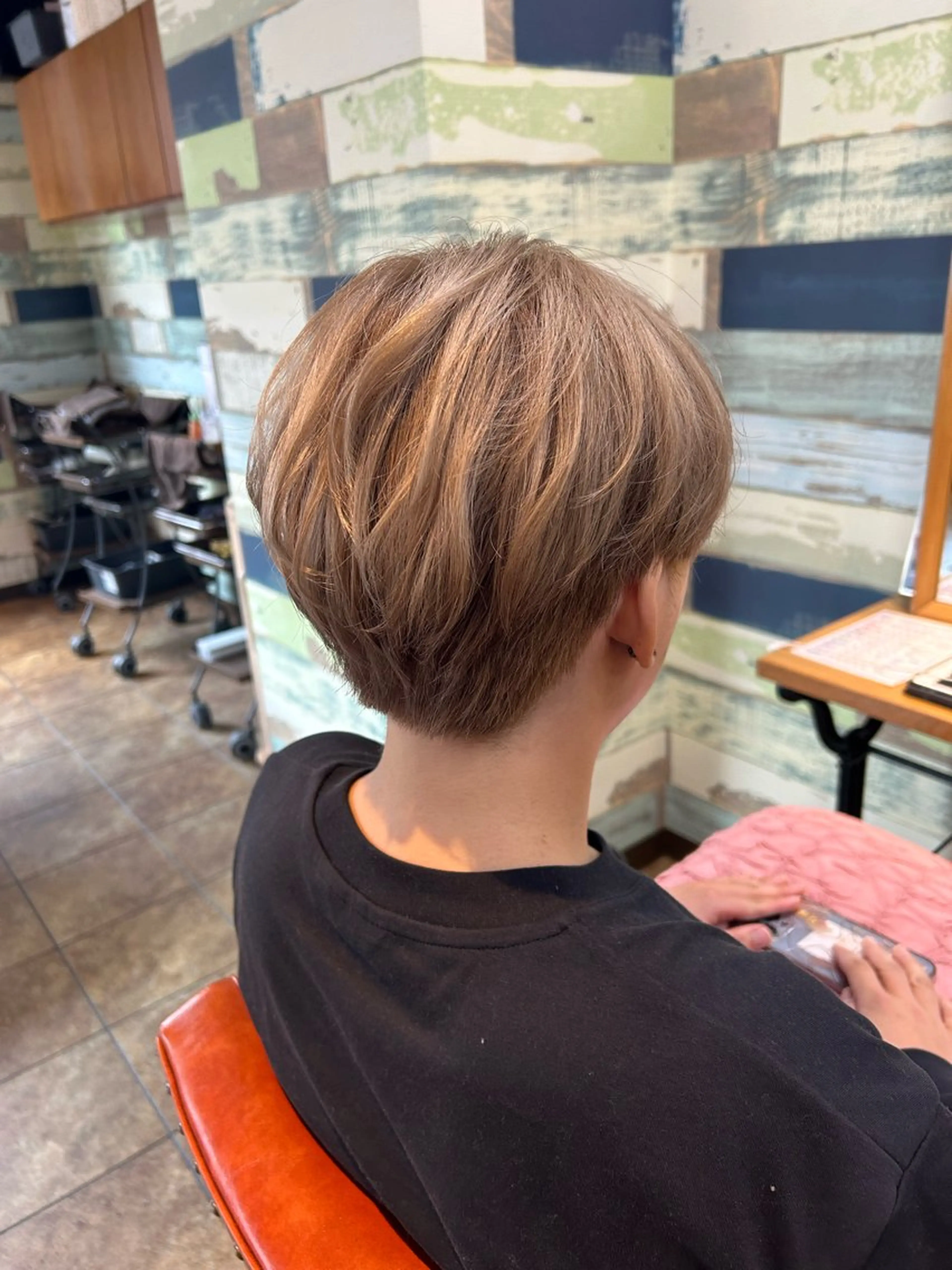 ショート カット ヘアカラー 🌸水澤衣織 🌸のヘアスタイル