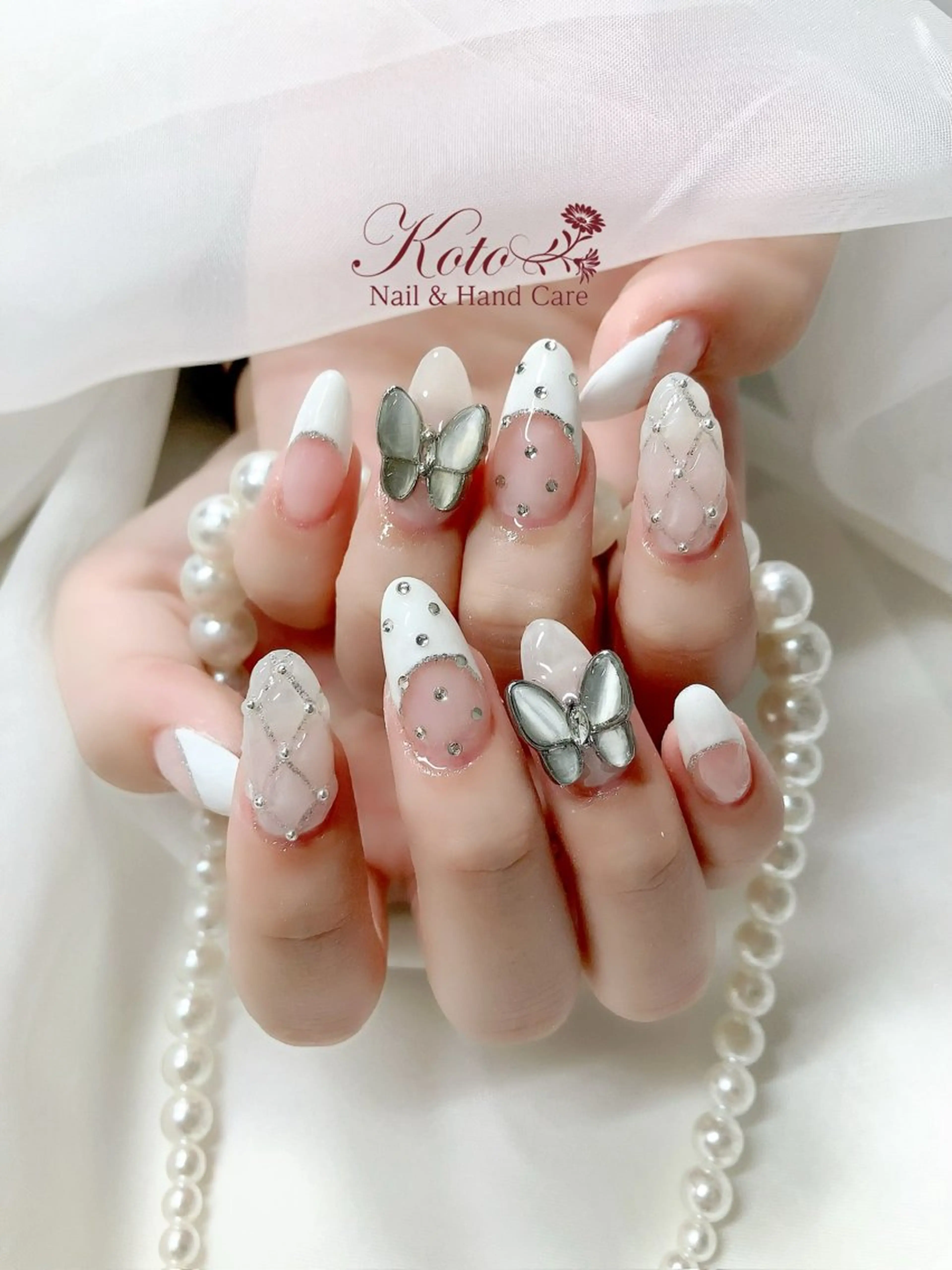 ネイル 長さ出し ジェルネイル 持ち込み ニュアンスネイル 赤色 Risa ネイルサロンKOTOのネイルデザイン