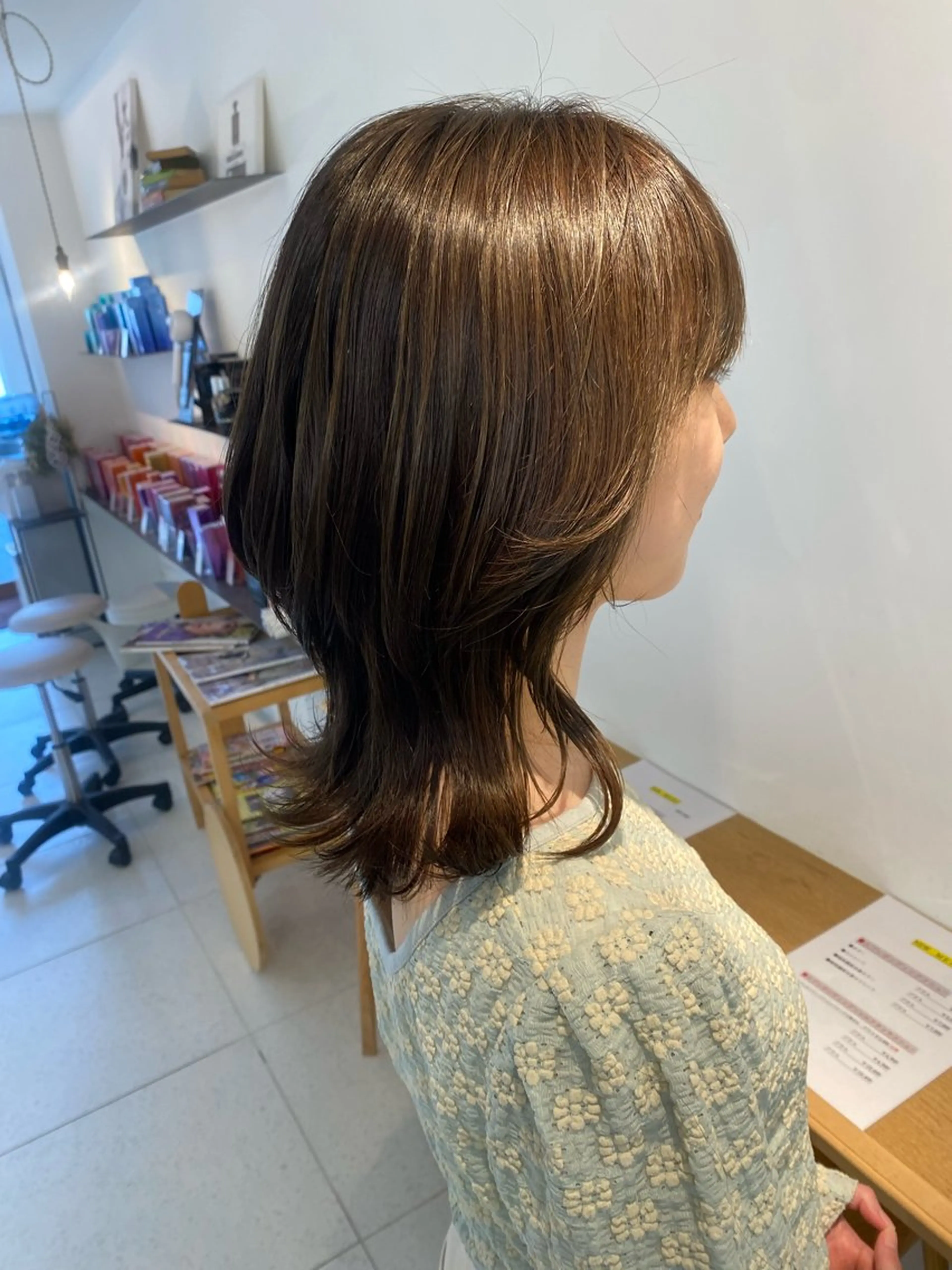 ミディアム カラー カット ヘアカラー トリートメント 安永 涼のヘアスタイル