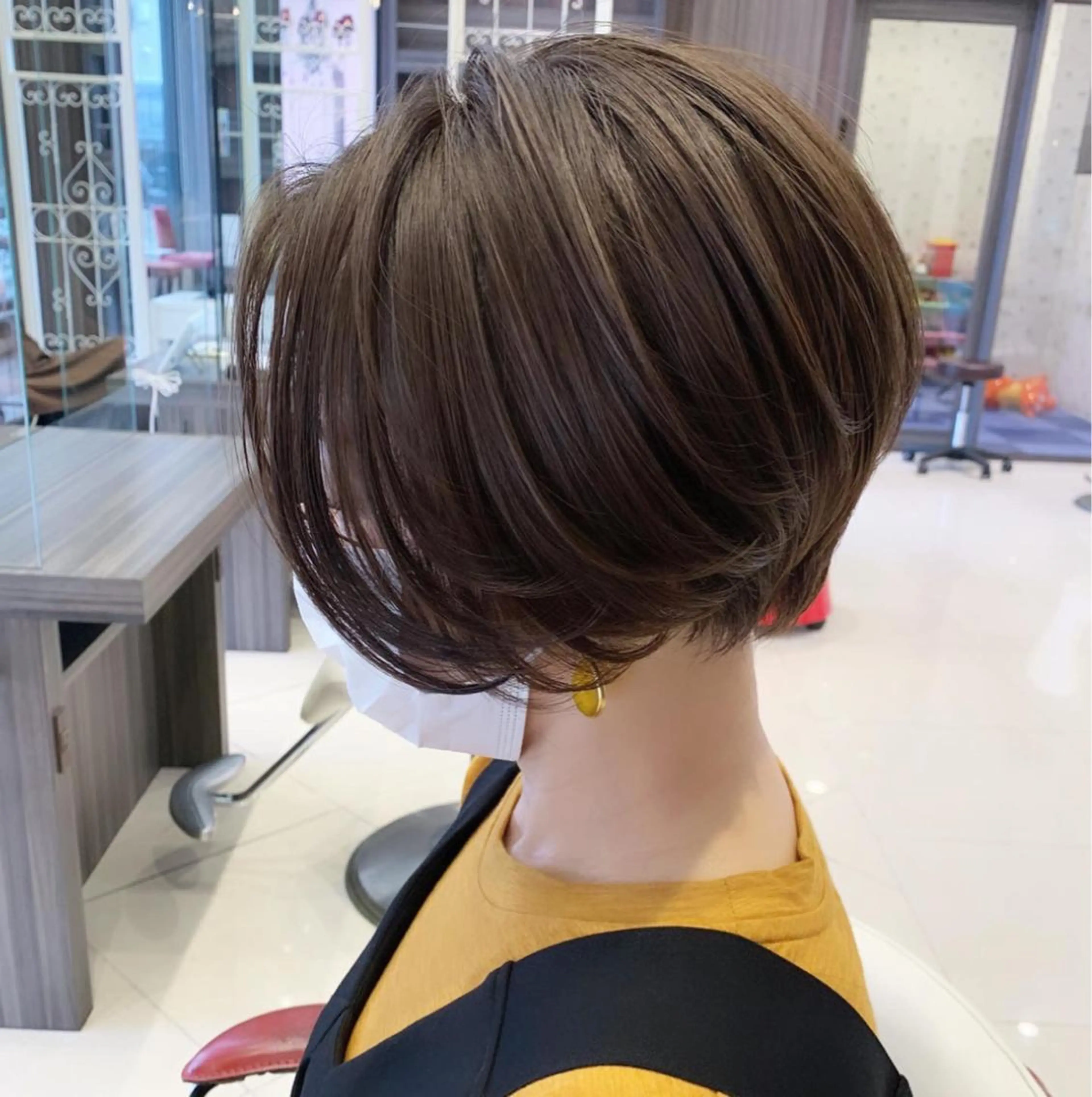 ショート カラー ショートボブ ハイライトカラー ボブ ハイライト ショートヘア カット ヘアカラー 古畑 佑悟のヘアスタイル