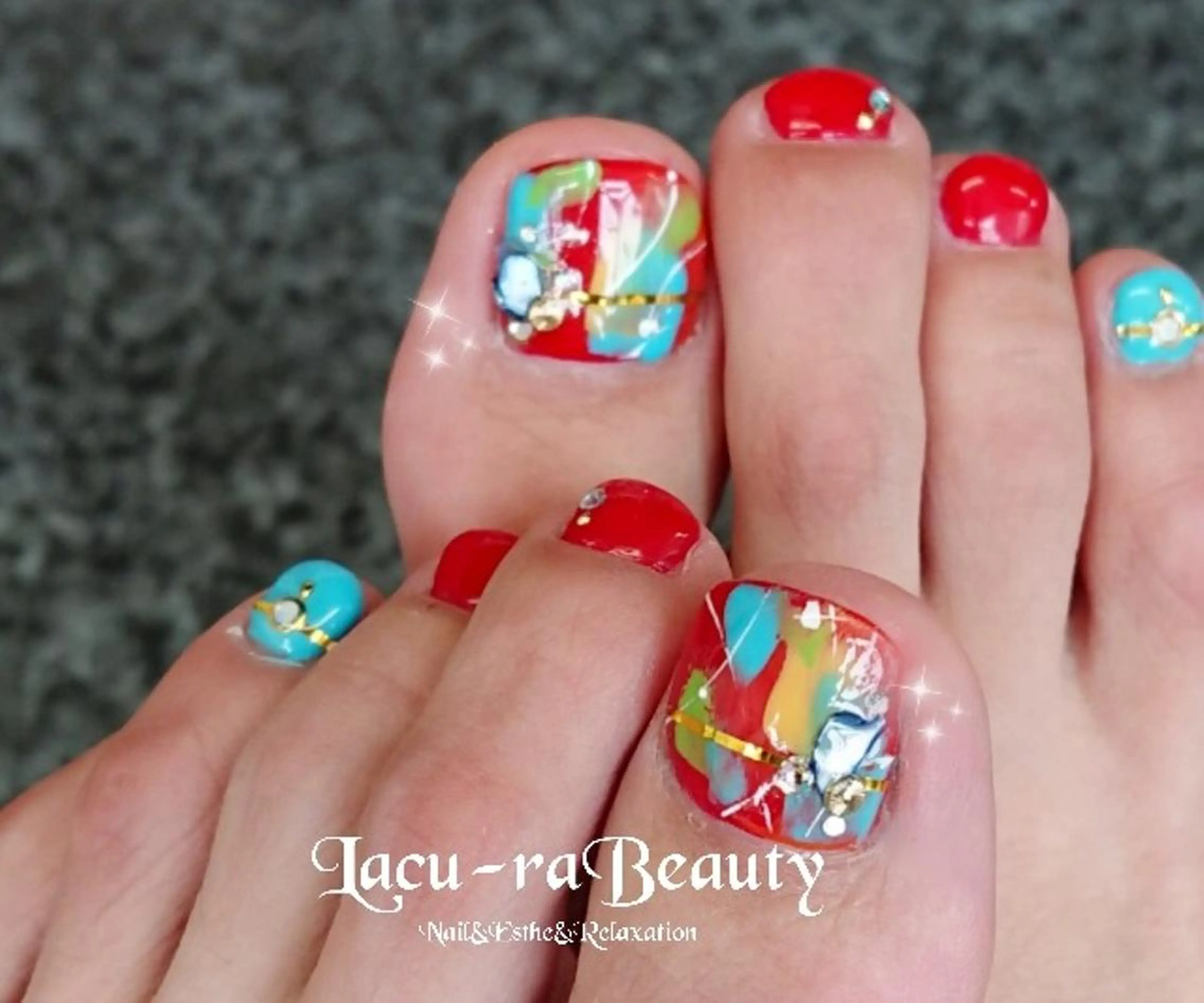 ネイル 小顔と腸の専門店 ラクーラビューティのエステ・リラクイメージ