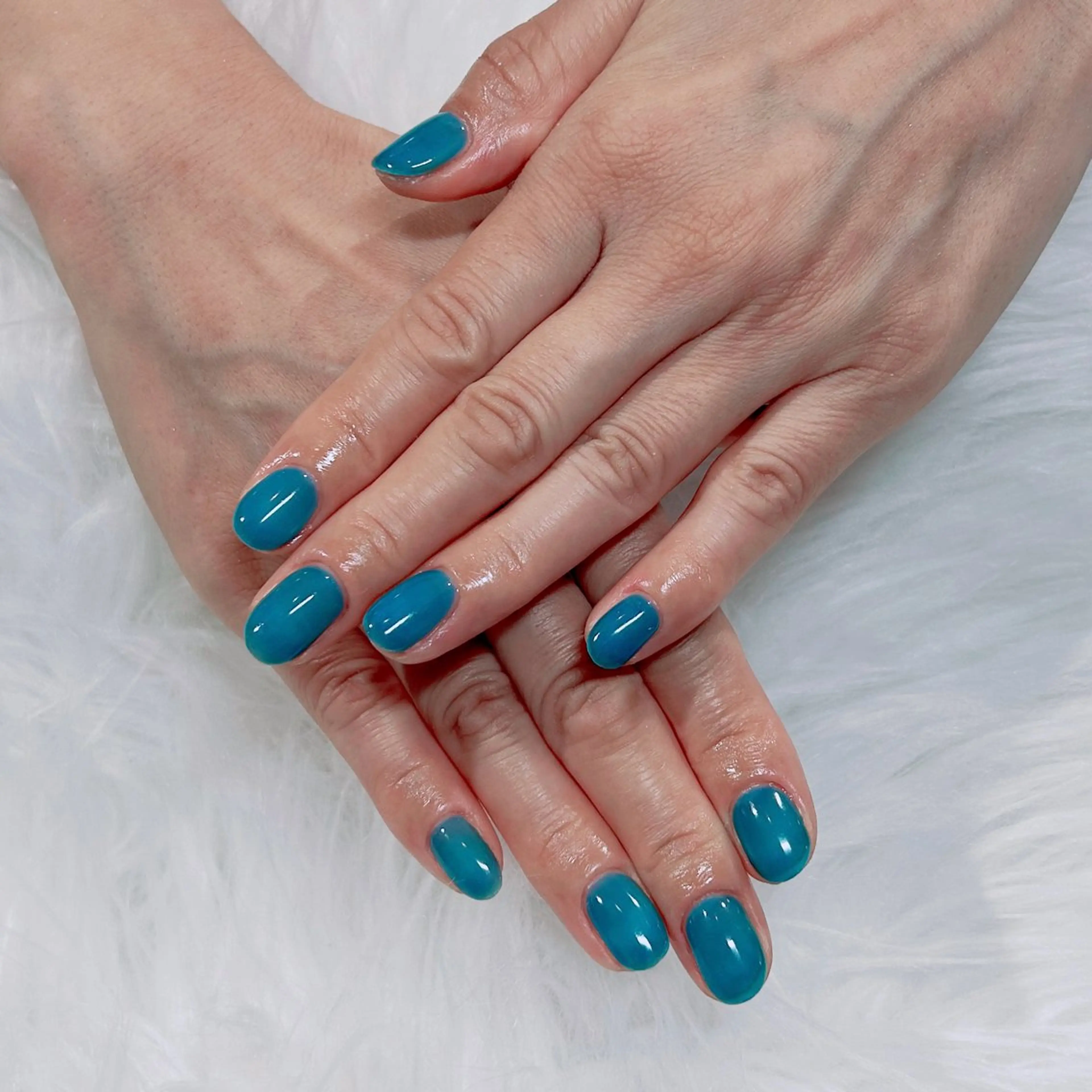 ネイル ワンカラーネイル ハンドネイル Neolive rita🐾Eimiのネイルデザイン