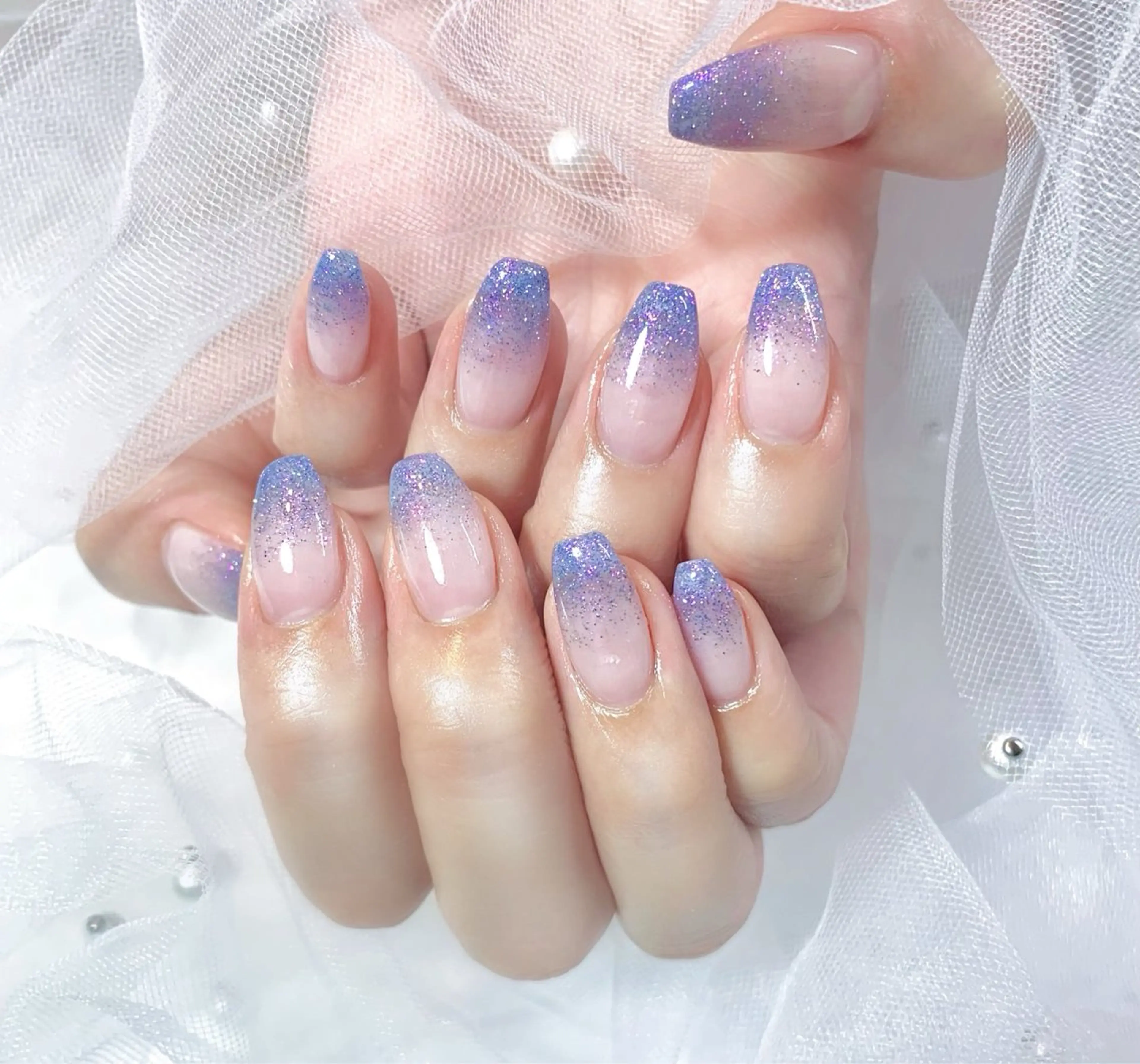 ネイル グラデーション 冬ネイル ハンドネイル Chat　noir所属・【chatnoir】 MIYUのネイルデザイン