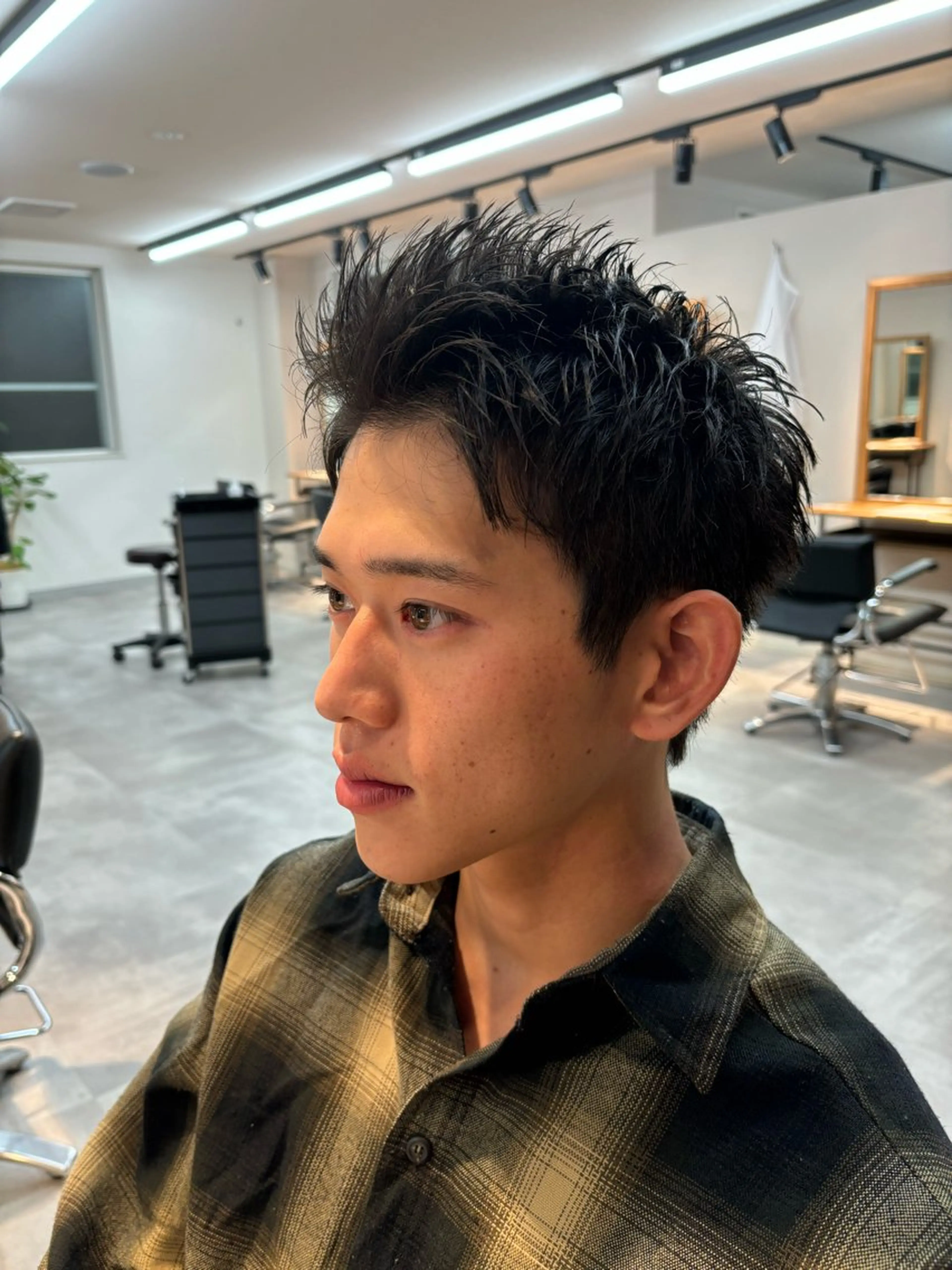 メンズ メンズショート スパイキーショート カット フェザーパーマ/保立 /メンズカット/韓国のヘアスタイル