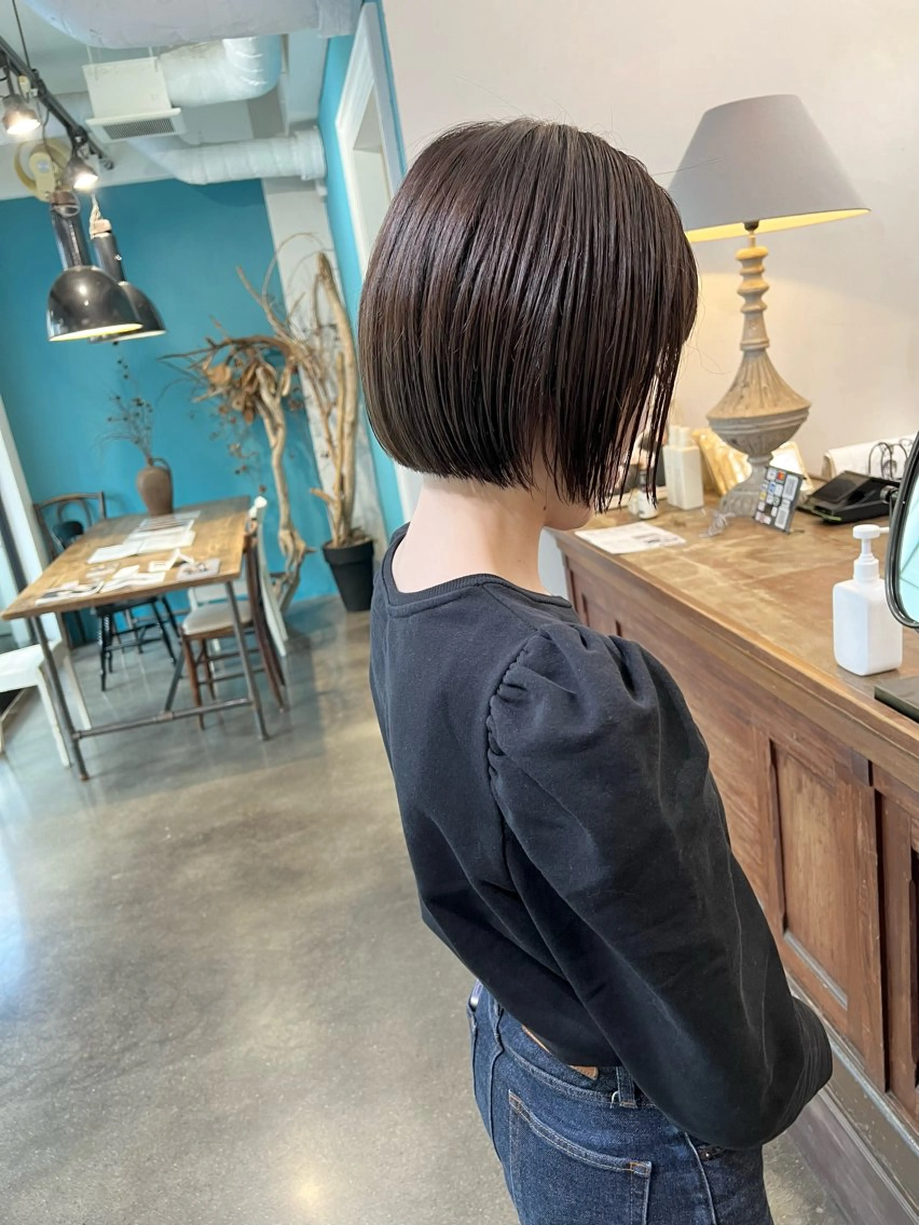 ショート カラー 切りっぱなしボブ グレージュ イルミナカラー ボブ カット ヘアカラー 千葉 郁也のヘアスタイル