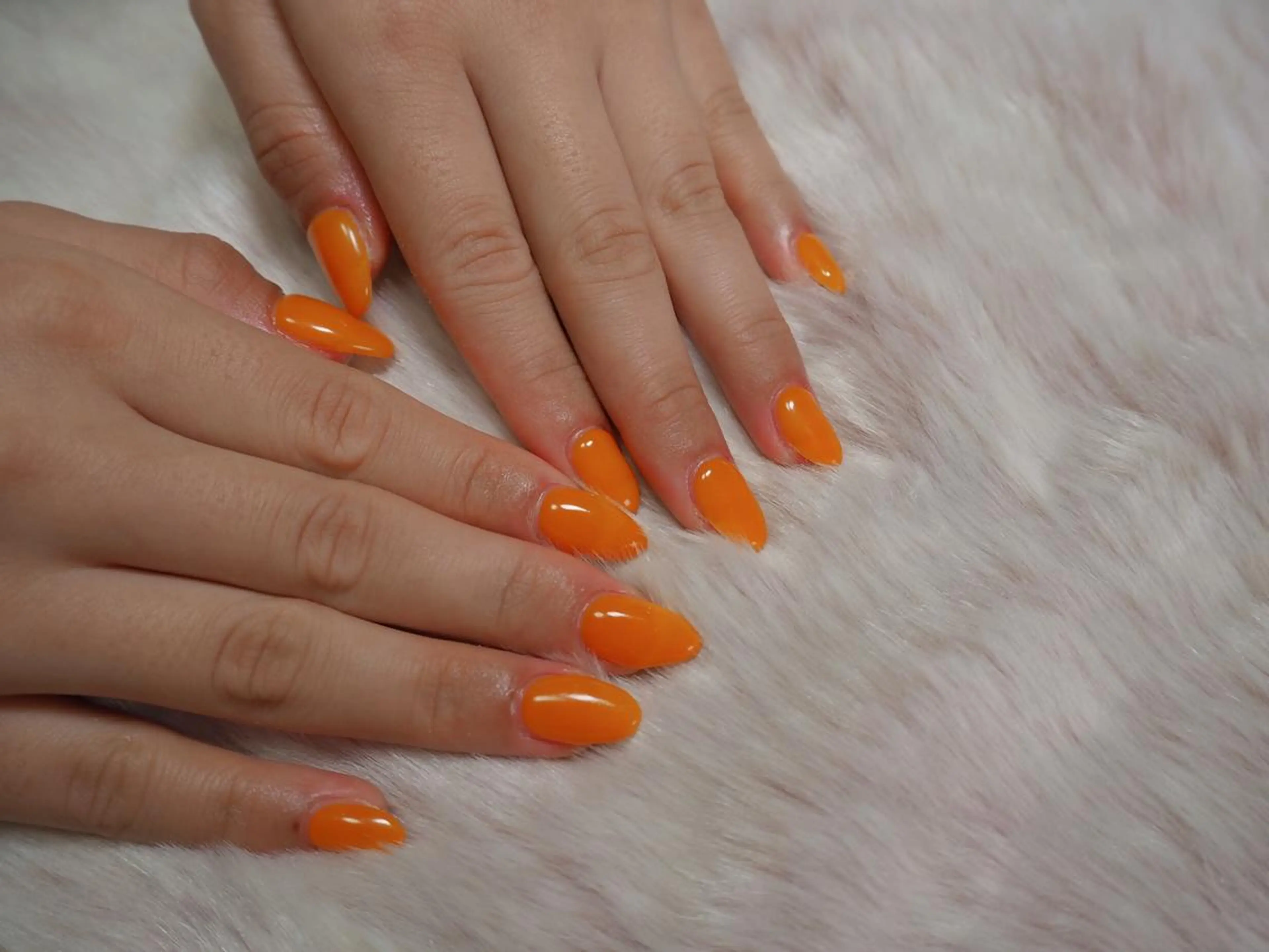 ネイル ワンカラーネイル オーナーネイリスト MAKIのネイルデザイン