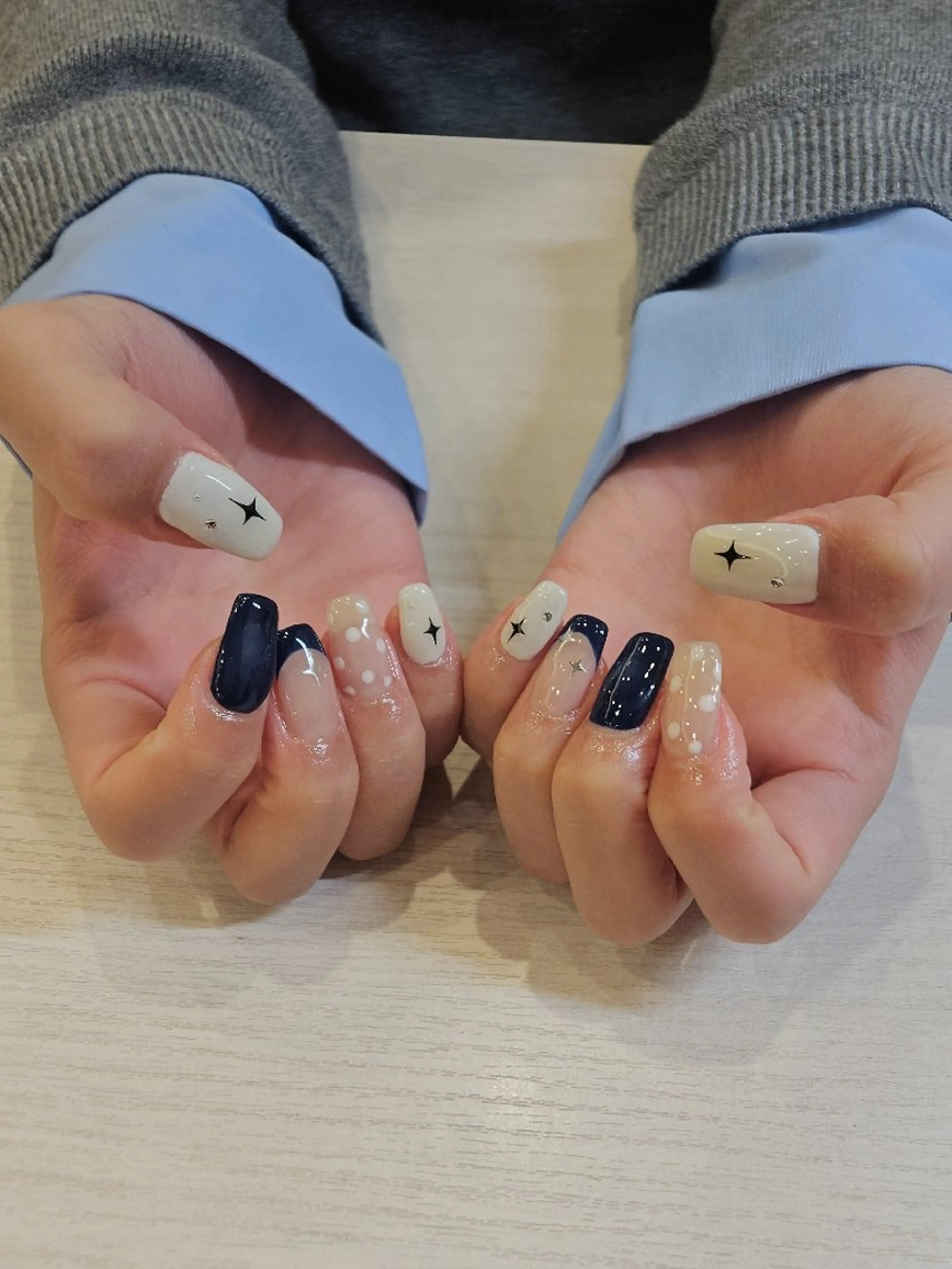 ネイル ハンドネイル 関口 友菜のヘアスタイル