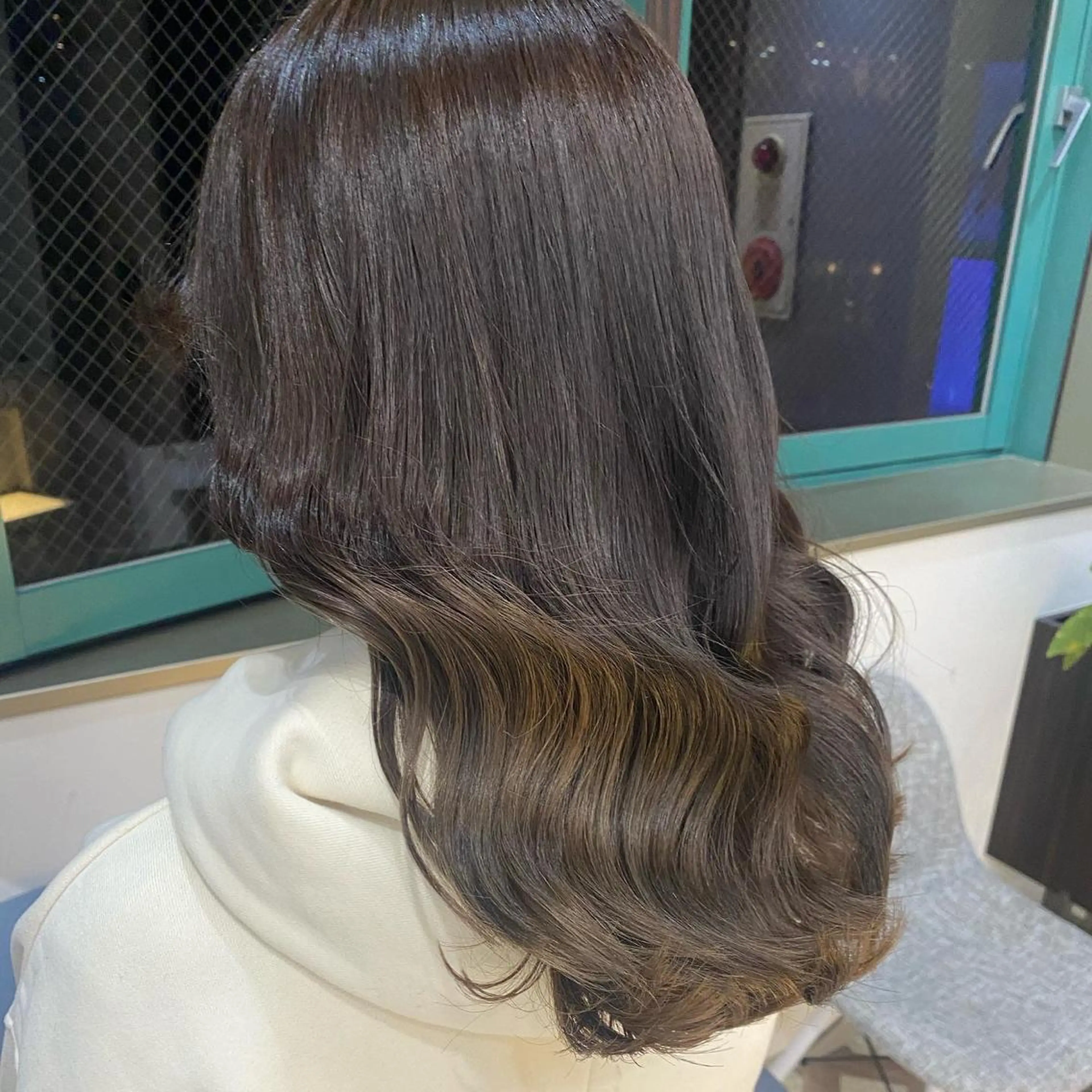 ミディアム カラー jill by gisel＿奥家のヘアスタイル