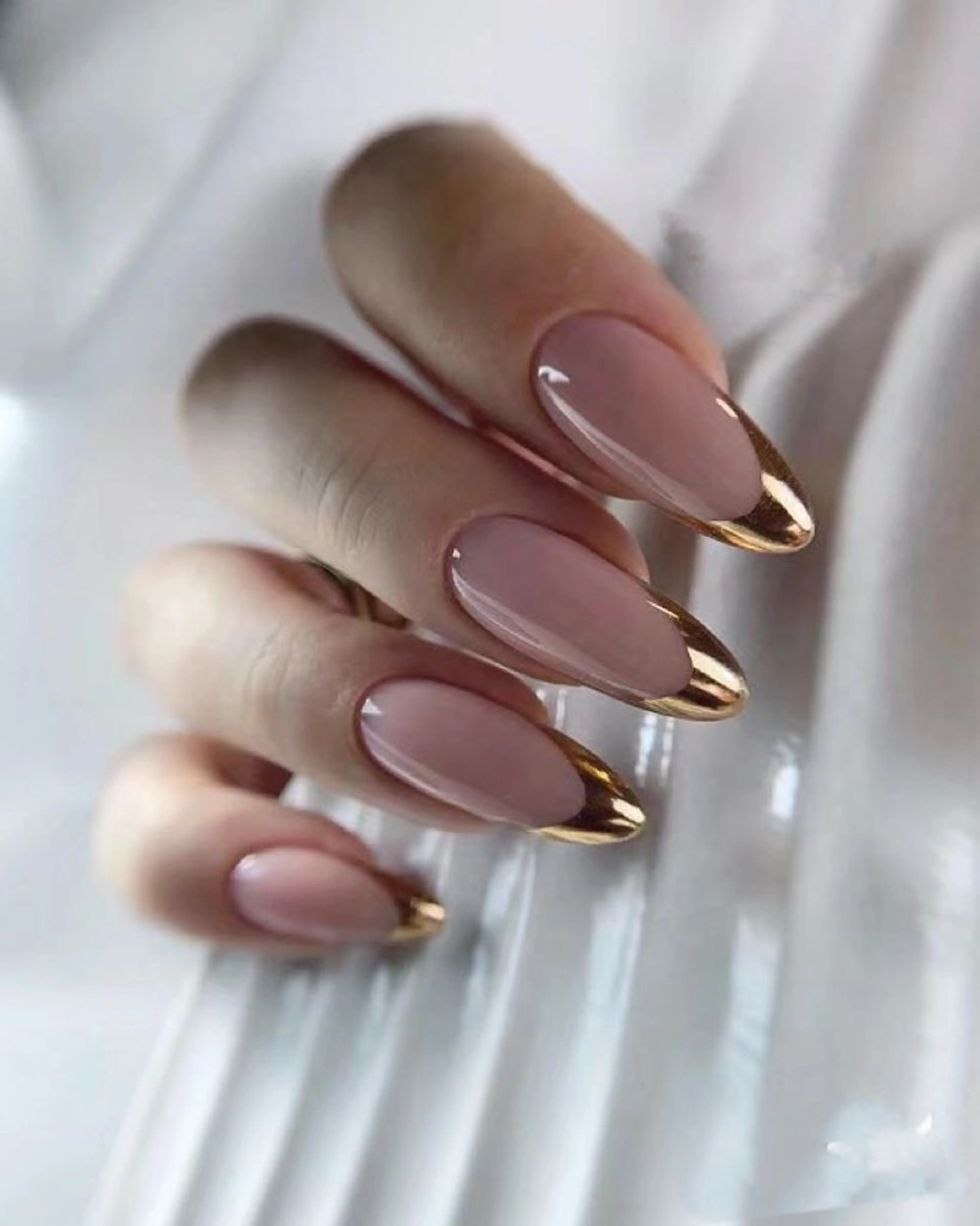 ネイル フレンチネイル ガラスフレンチ 韓国ネイル マグネットネイル マグネットフレンチ 恵比寿 The Nailのネイルデザイン