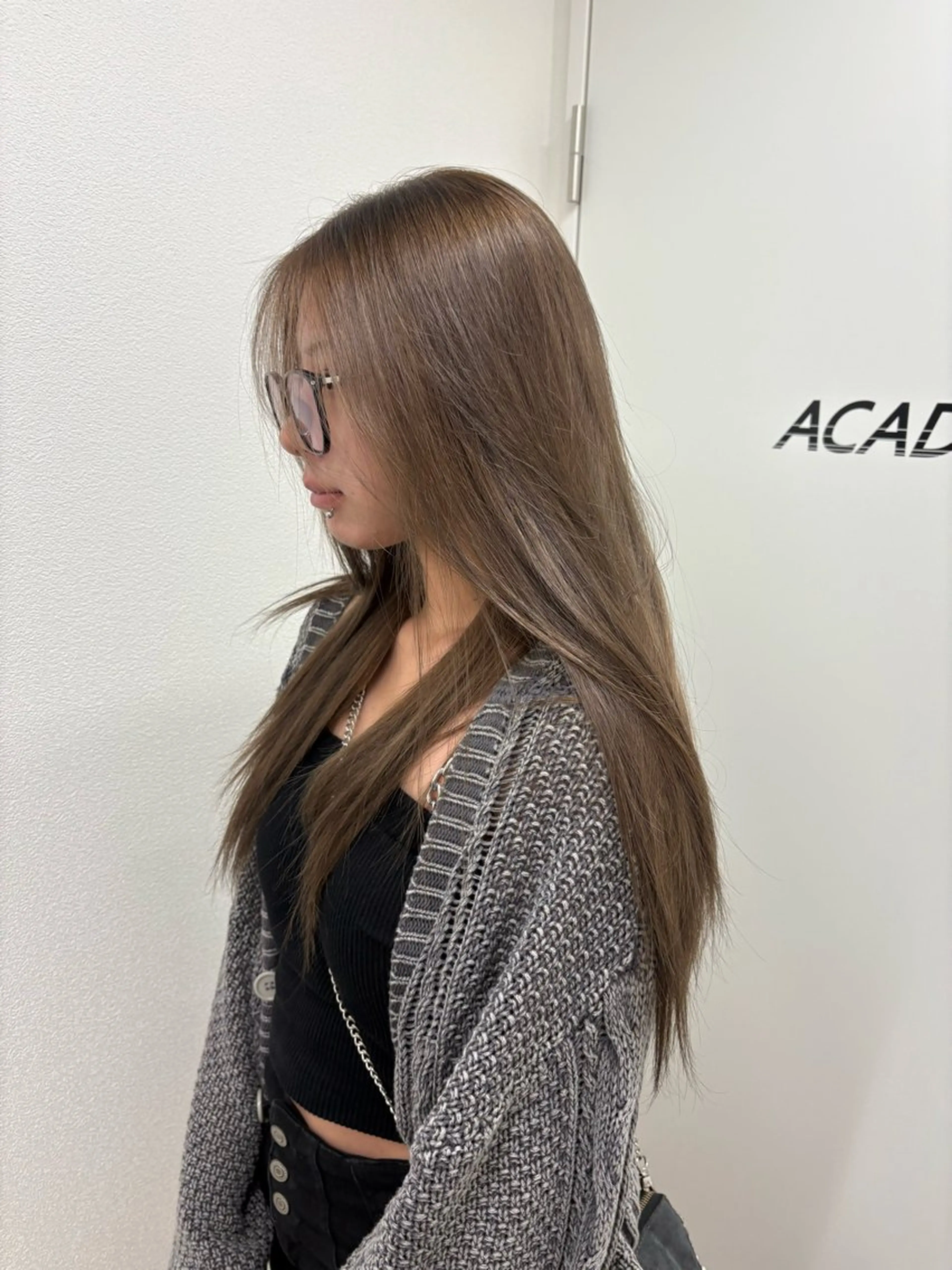 カラー ハイトーン/透明感 艶カラー/SAKI‎のヘアスタイル