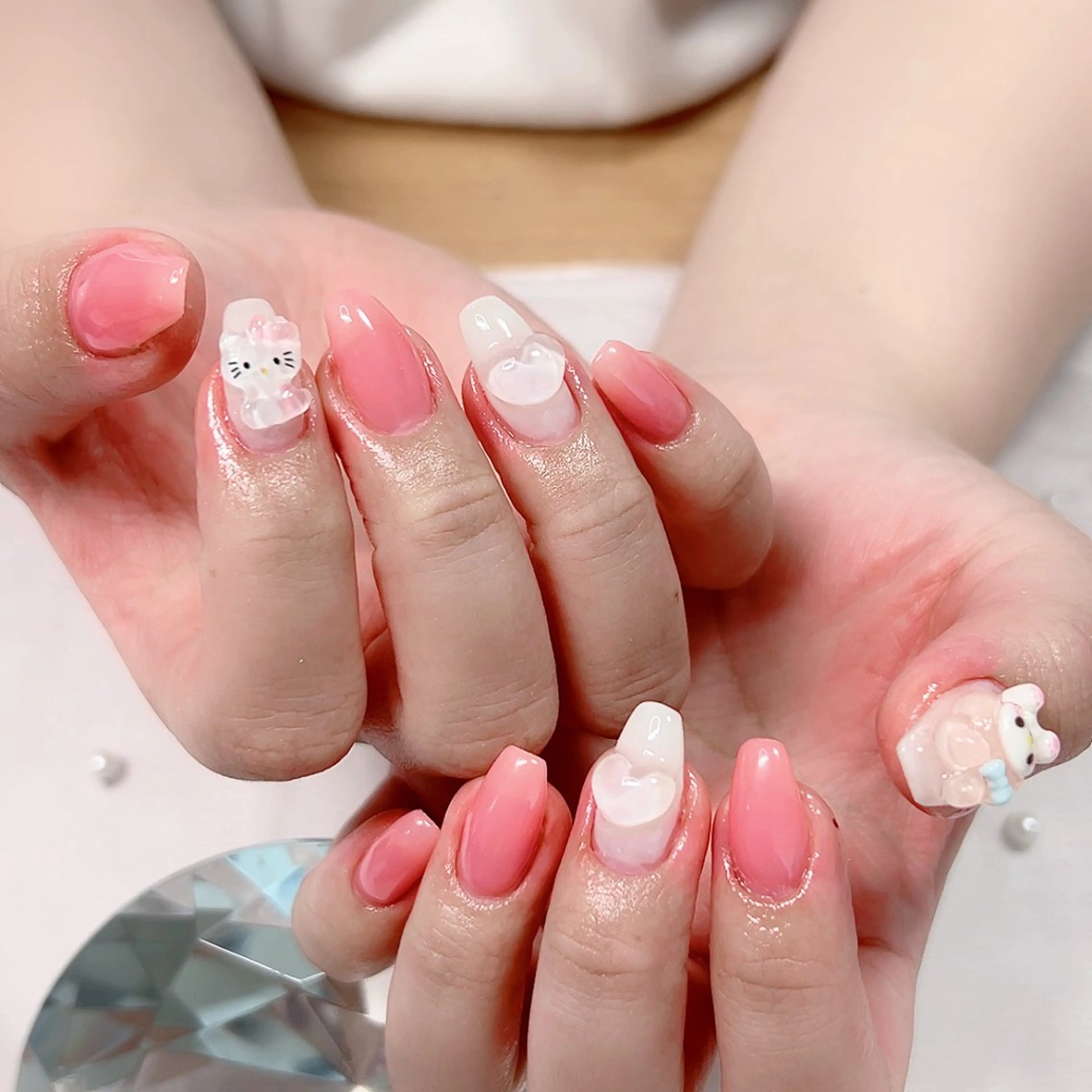 ネイル キラキラネイル ワンカラーネイル 春ネイル ハンドネイル Cute Tips nailのネイルデザイン