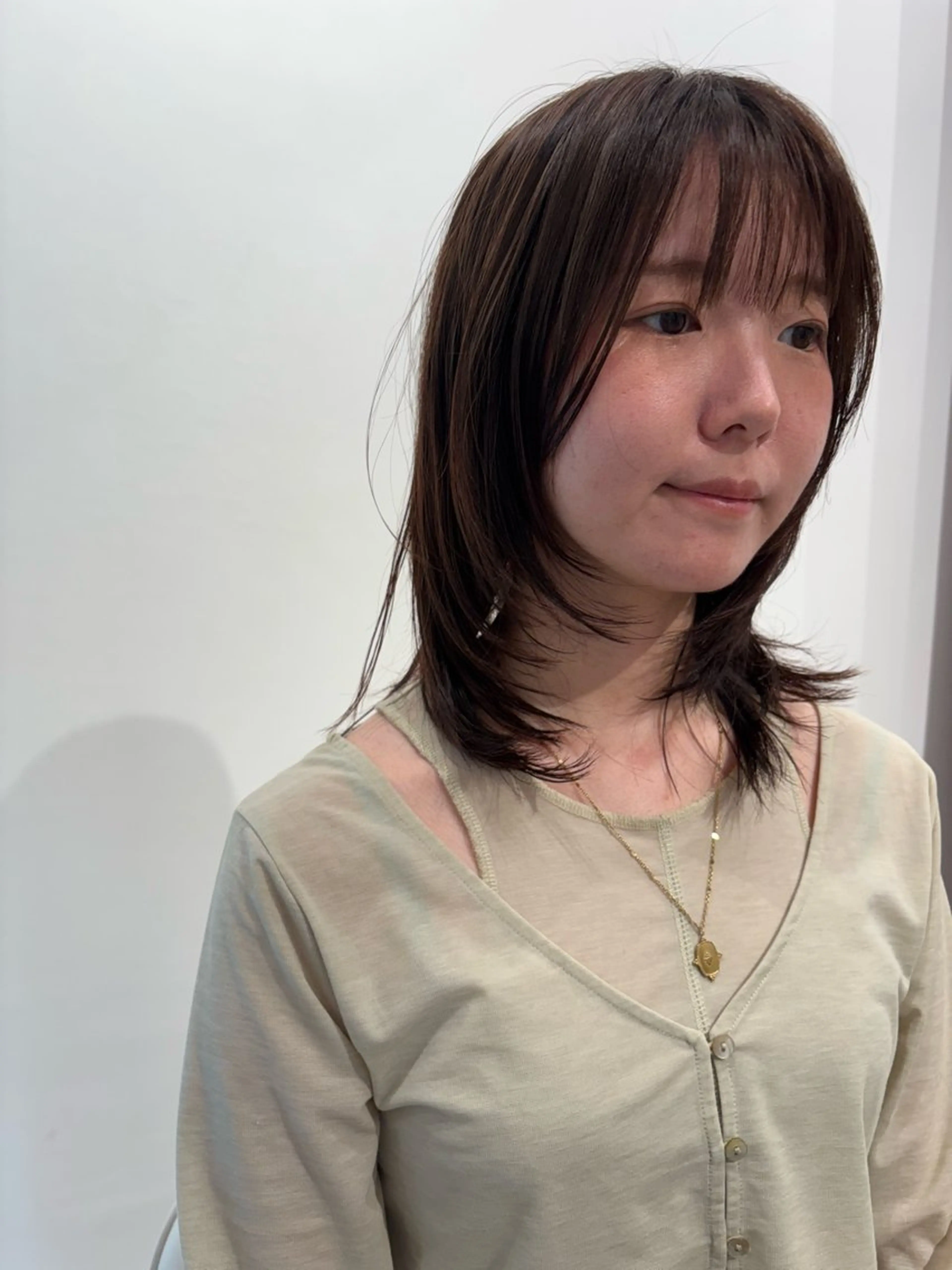 ミディアム 顔周りカット モダーン北鎌倉所属・中溝 アカリのヘアスタイル