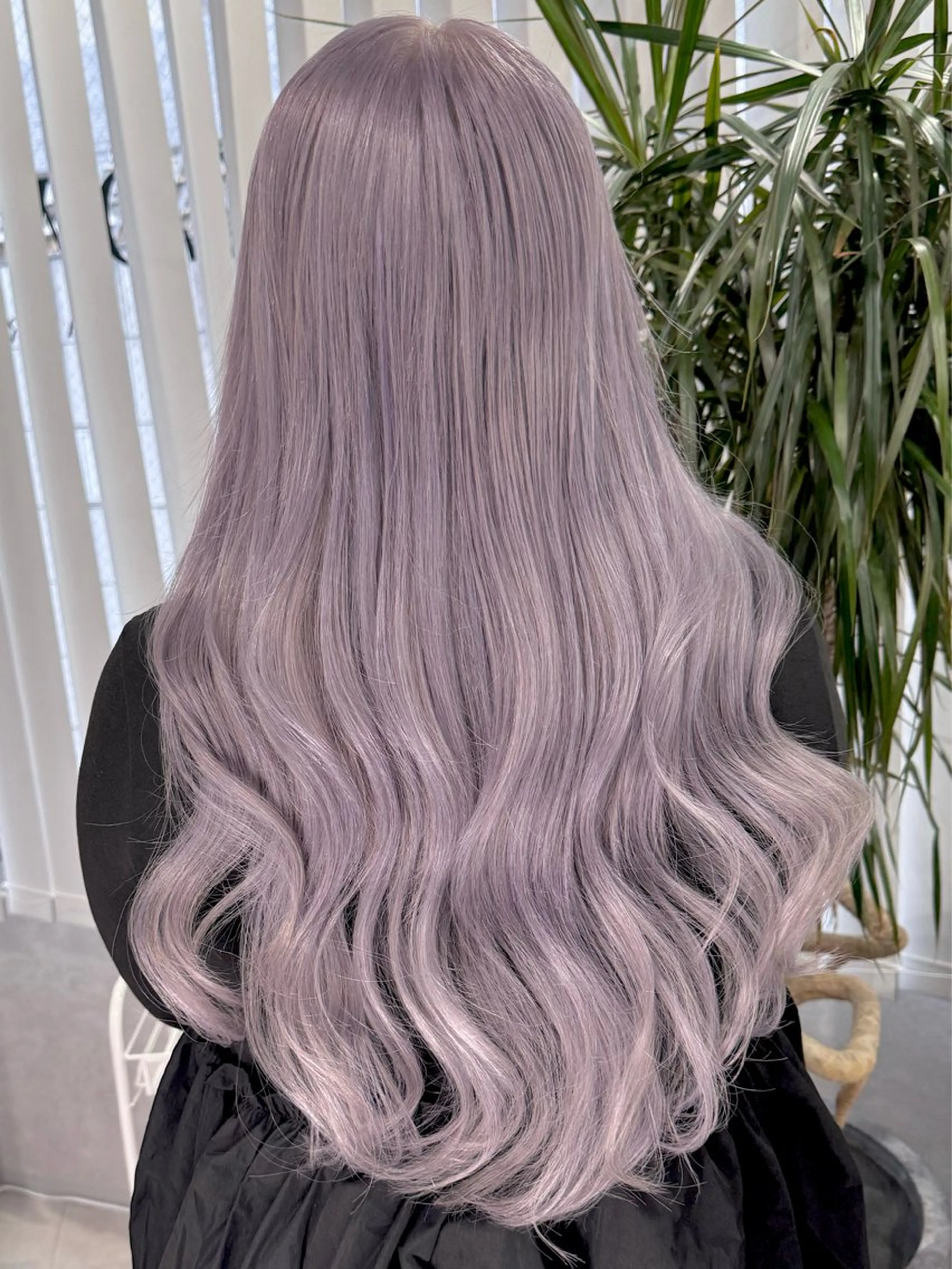 セミロング LOWRL所属・🎀ブリーチ/ エクステ/渋谷🎀のヘアスタイル