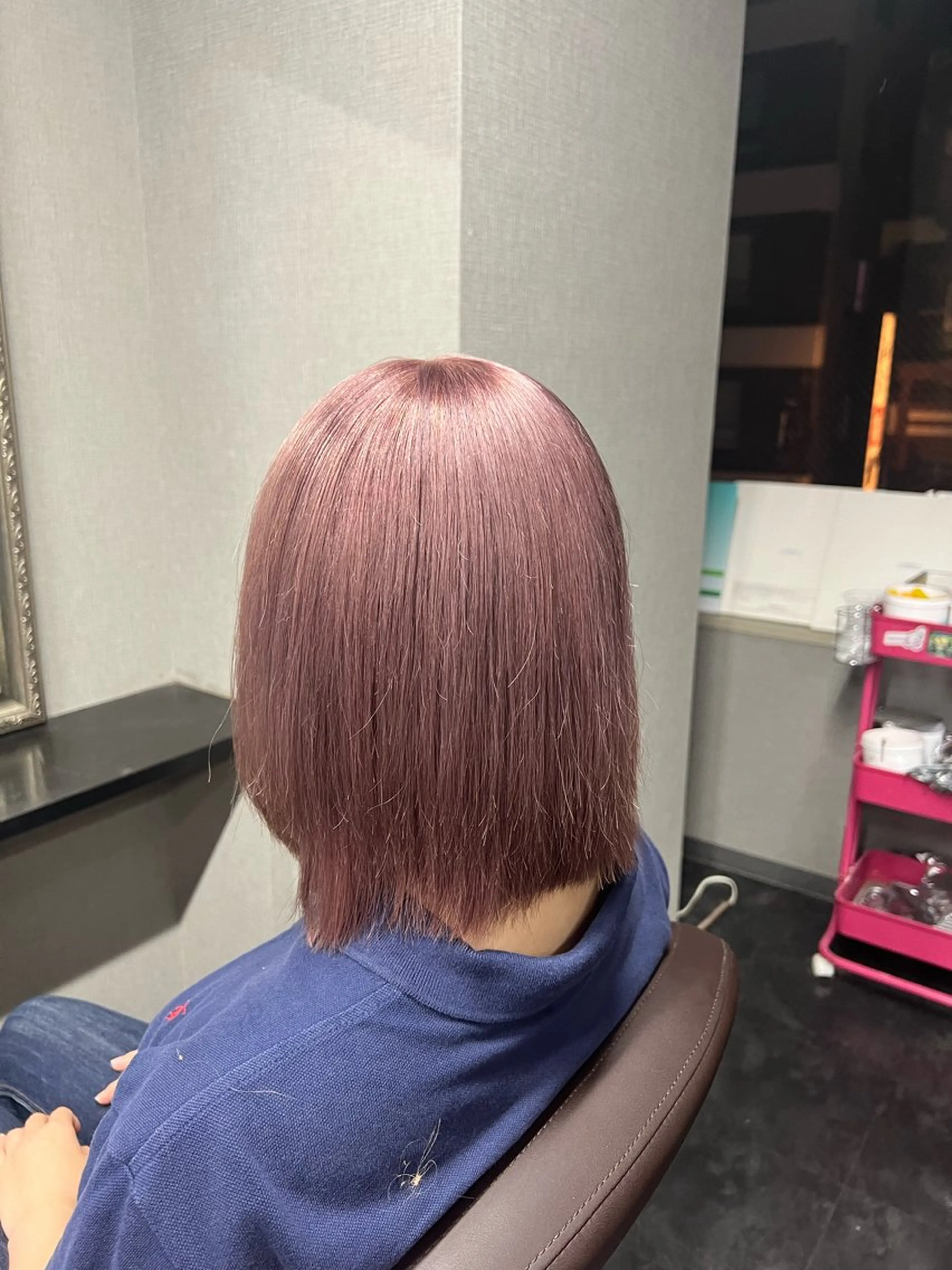 ミディアム カラー ヘアカラー ハイトーンカラー 坂本 翼のヘアスタイル