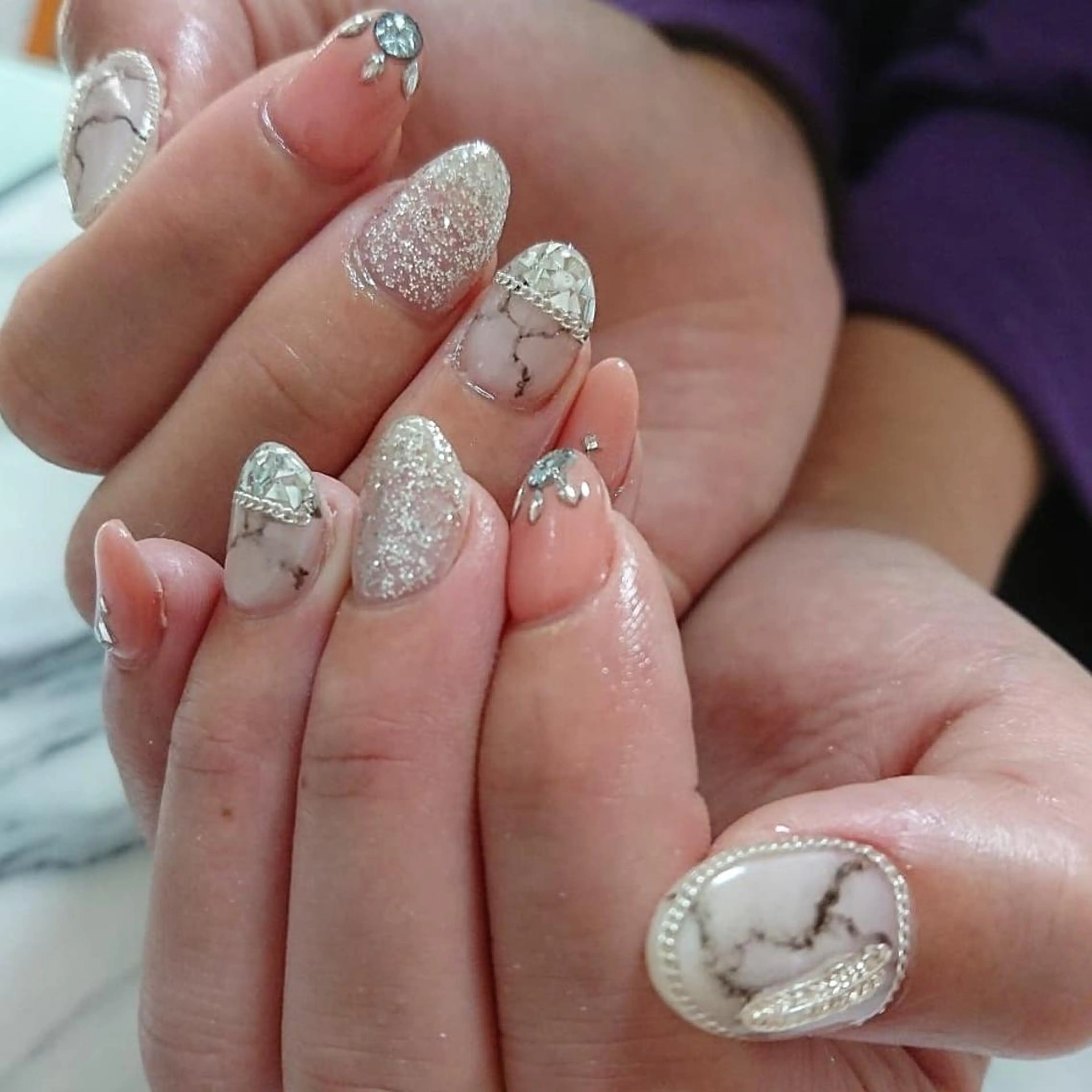 ネイル QULEONAIL所属・大城 裕麻のネイルデザイン