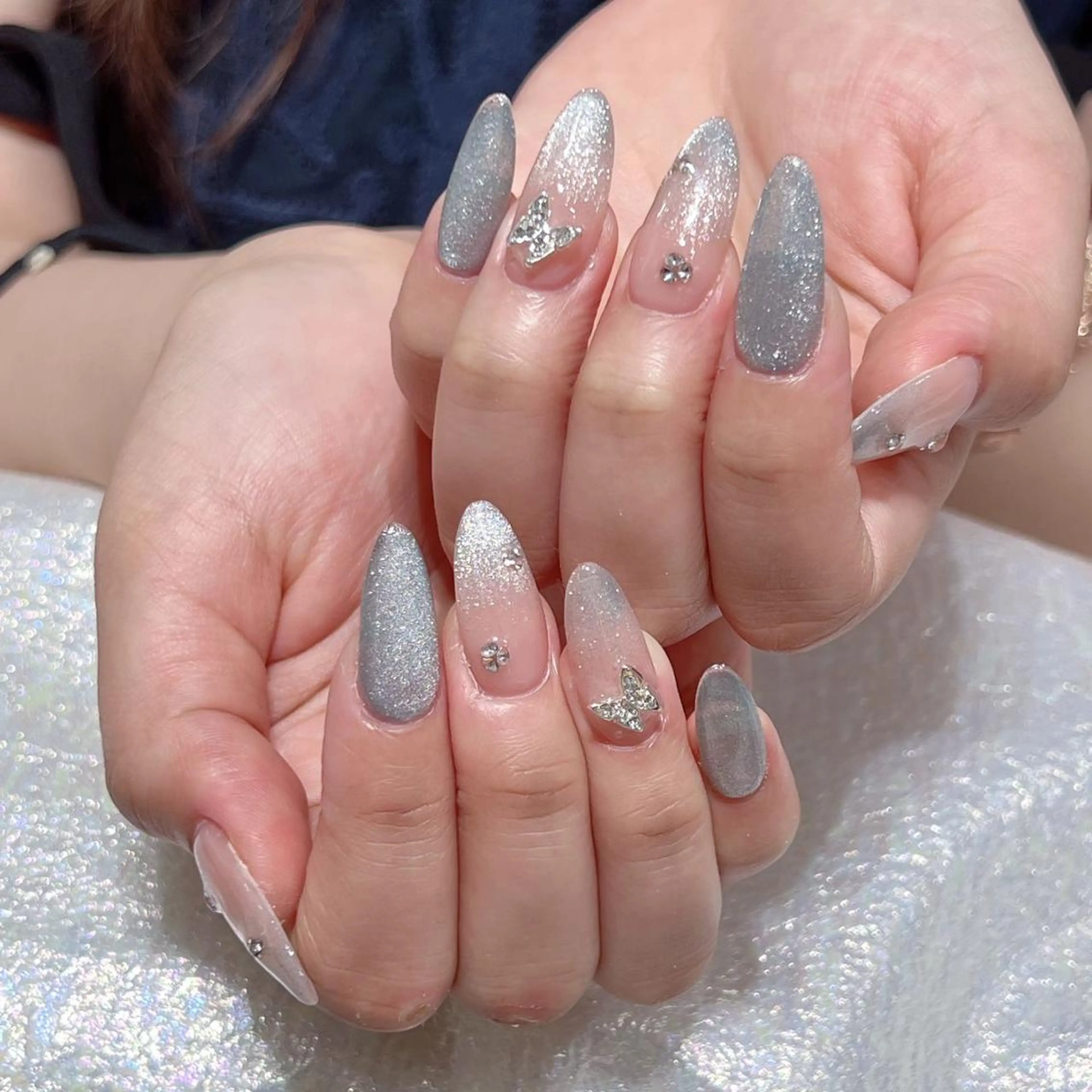 ネイル 長さ出し ネイルチップ Queens みなみのネイルデザイン