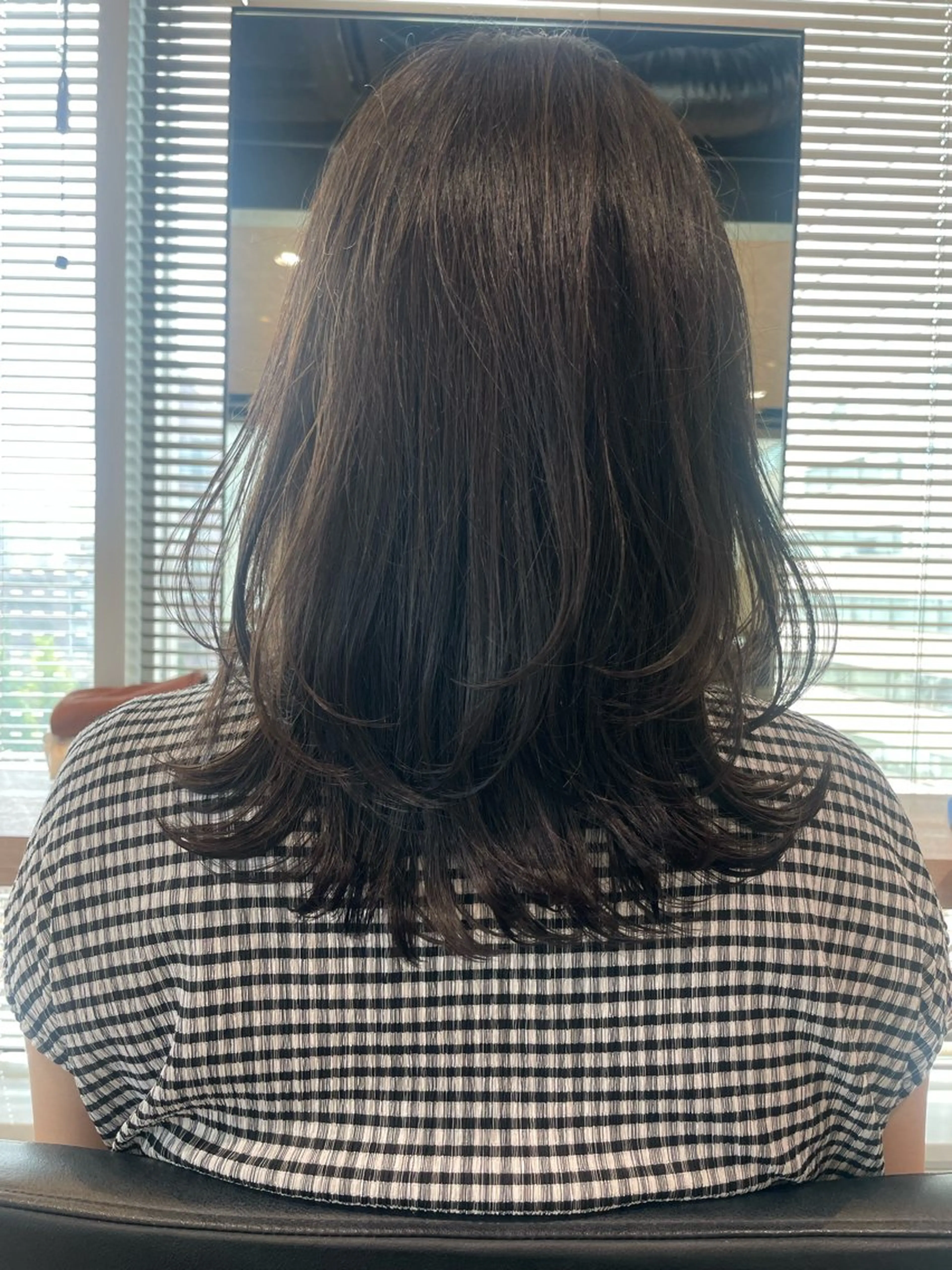 ミディアム 美髪改善ストレート/ 植村友哉のヘアスタイル