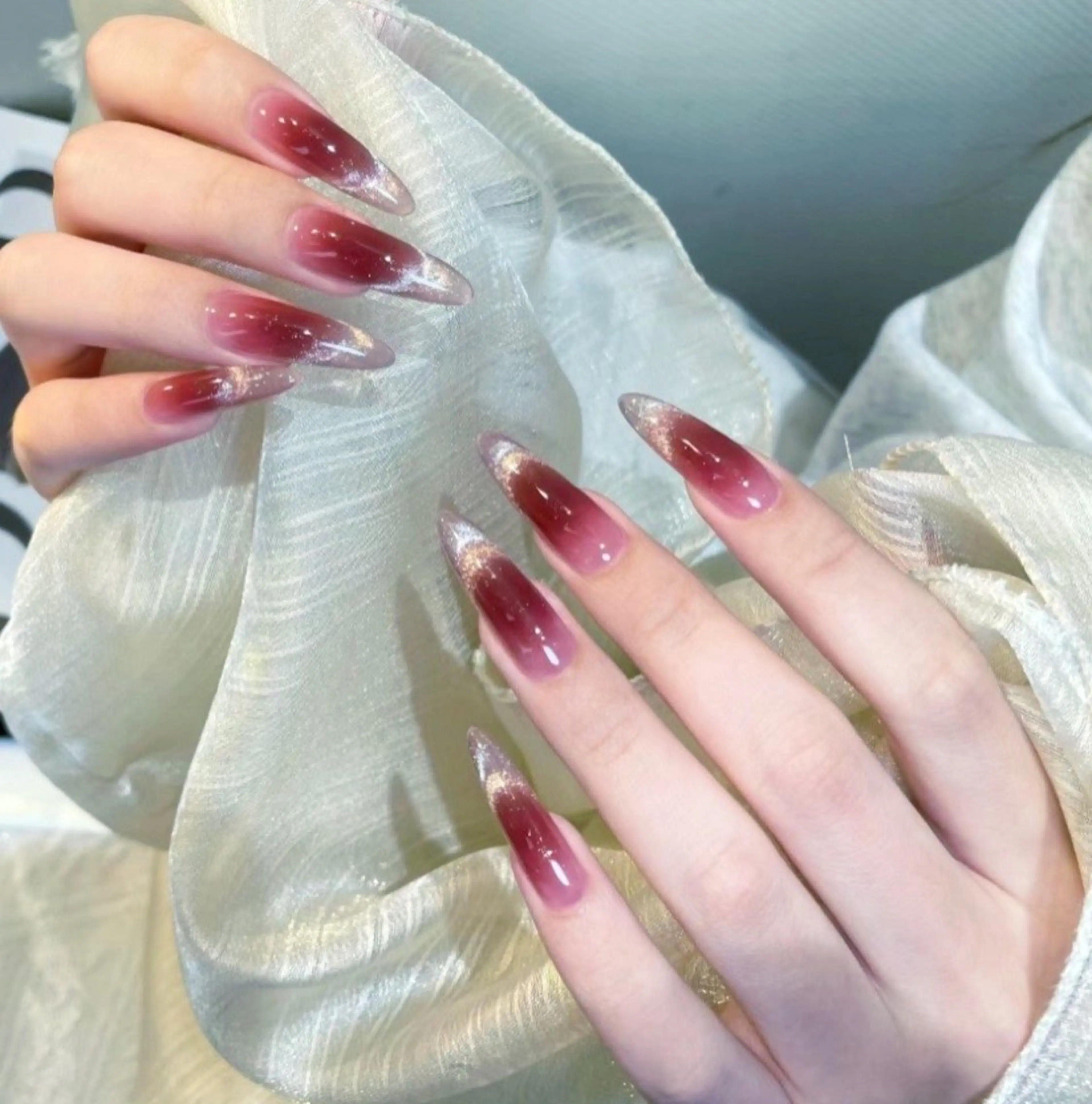 ネイル pink ladyサロン所属・べ にのネイルデザイン