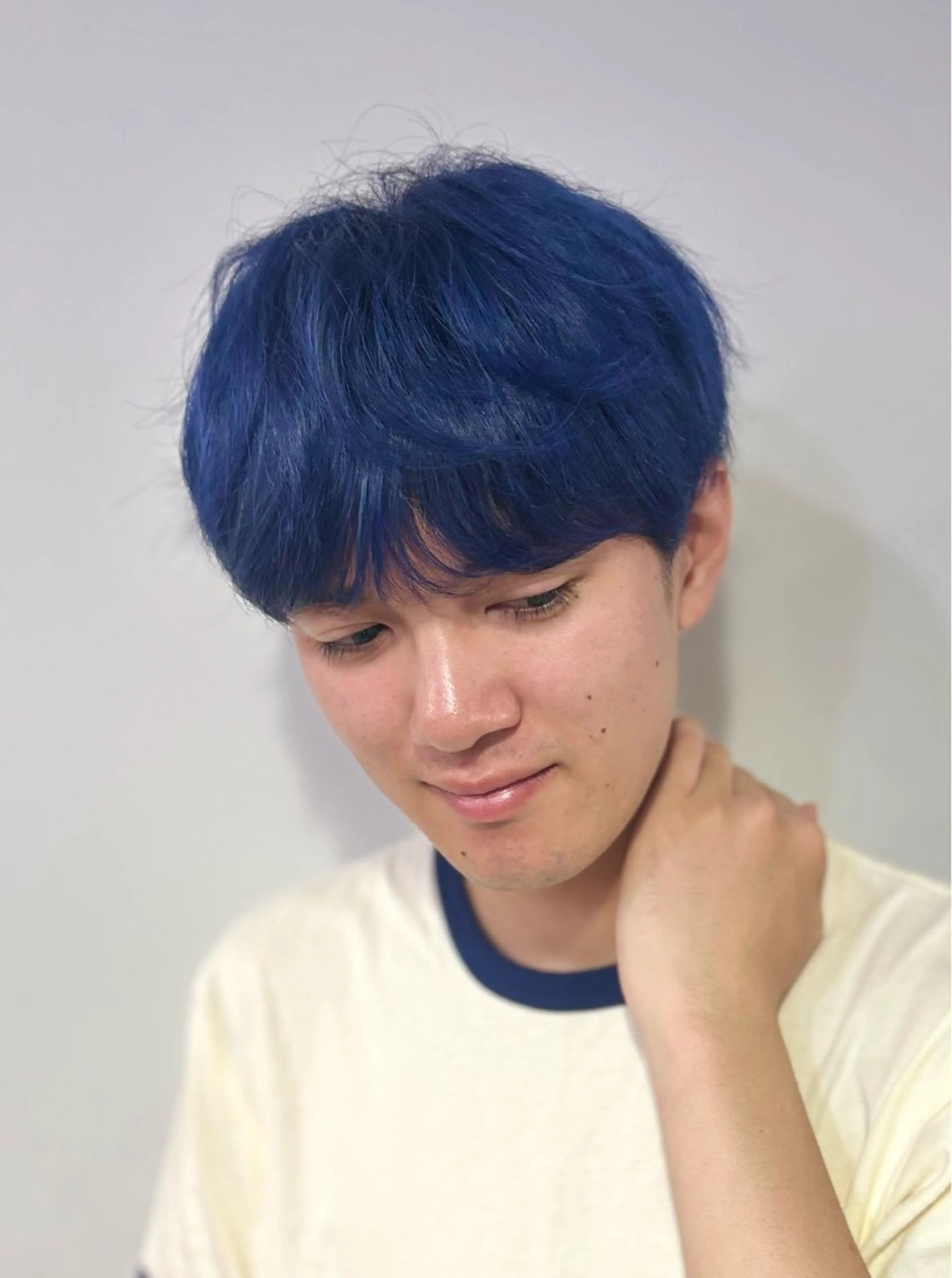 ショート カラー メンズ メンズブリーチ メンズ韓国風 ブリーチ ブルーカラー 韓国風ヘア SAKURA    gifu所属・メンズ/扱いやすい髪 /毛流れ/大城聖瑠のヘアスタイル