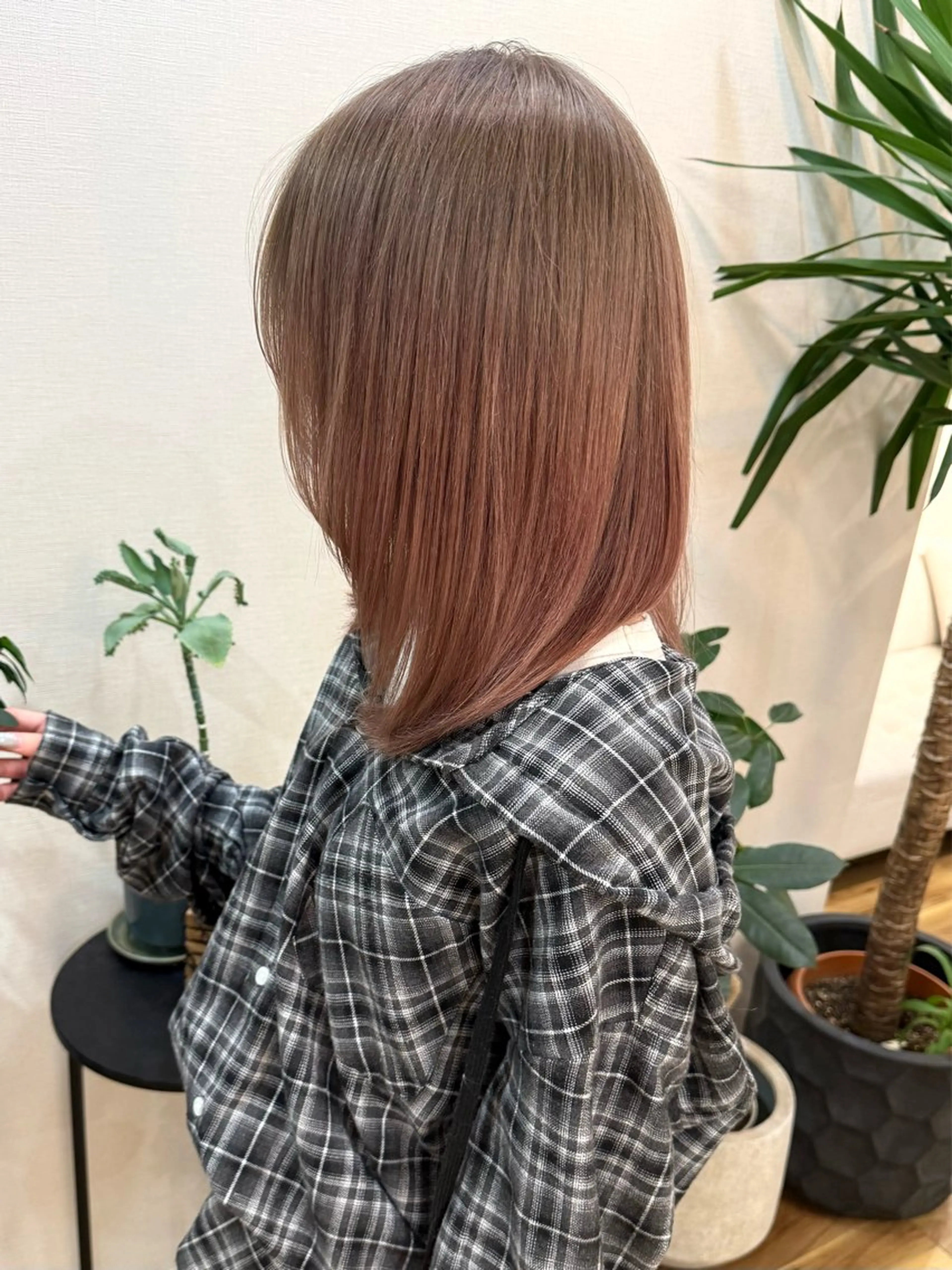 ミディアム カラー ベージュカラー ブラウンカラー レッドカラー カット ヘアカラー トリートメント 髪質改善ｶﾗｰ ｹｱﾌﾞﾘｰﾁ/ﾀﾑのヘアスタイル