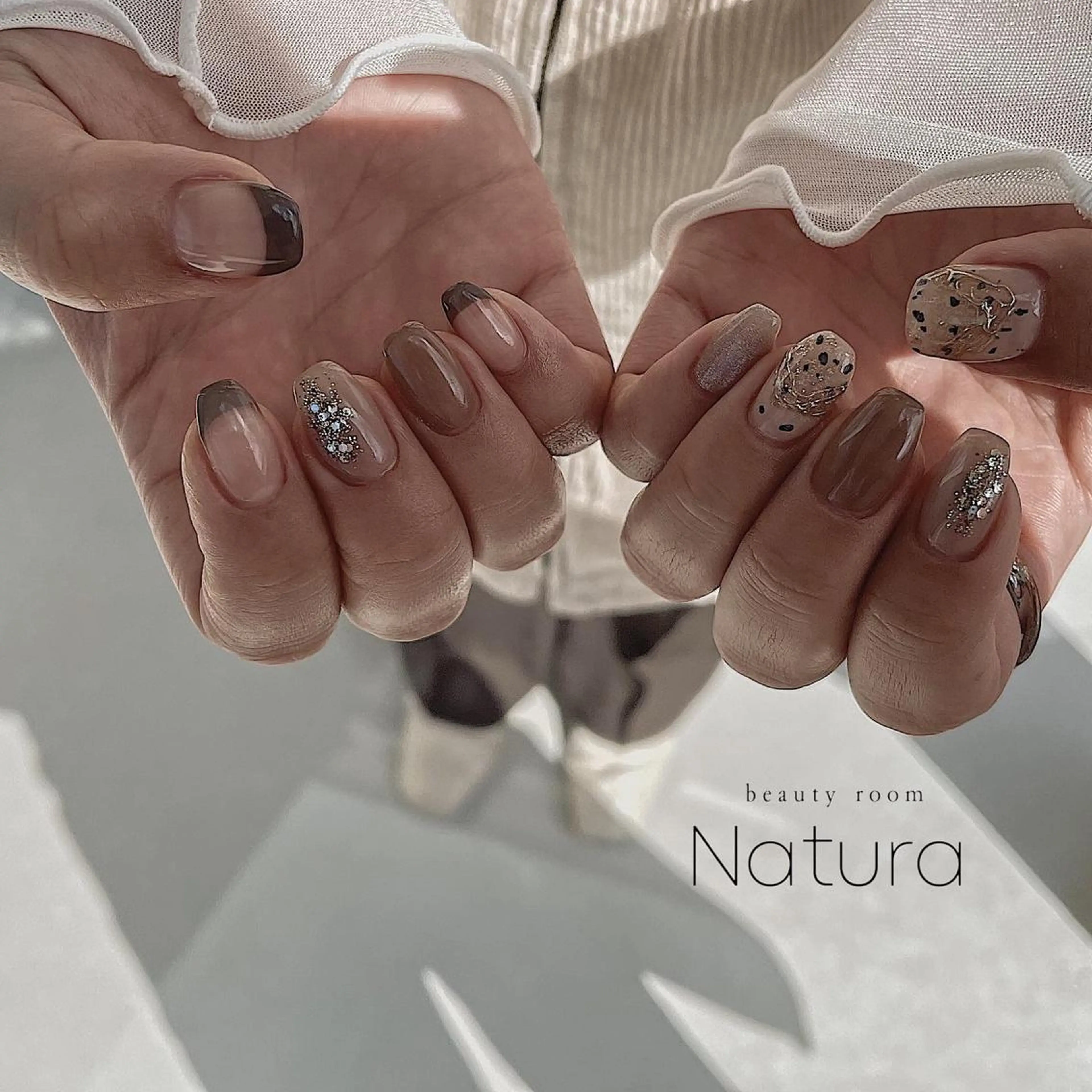 ネイル アイブロウ ハンドネイル beautyroom Naturaのネイルデザイン