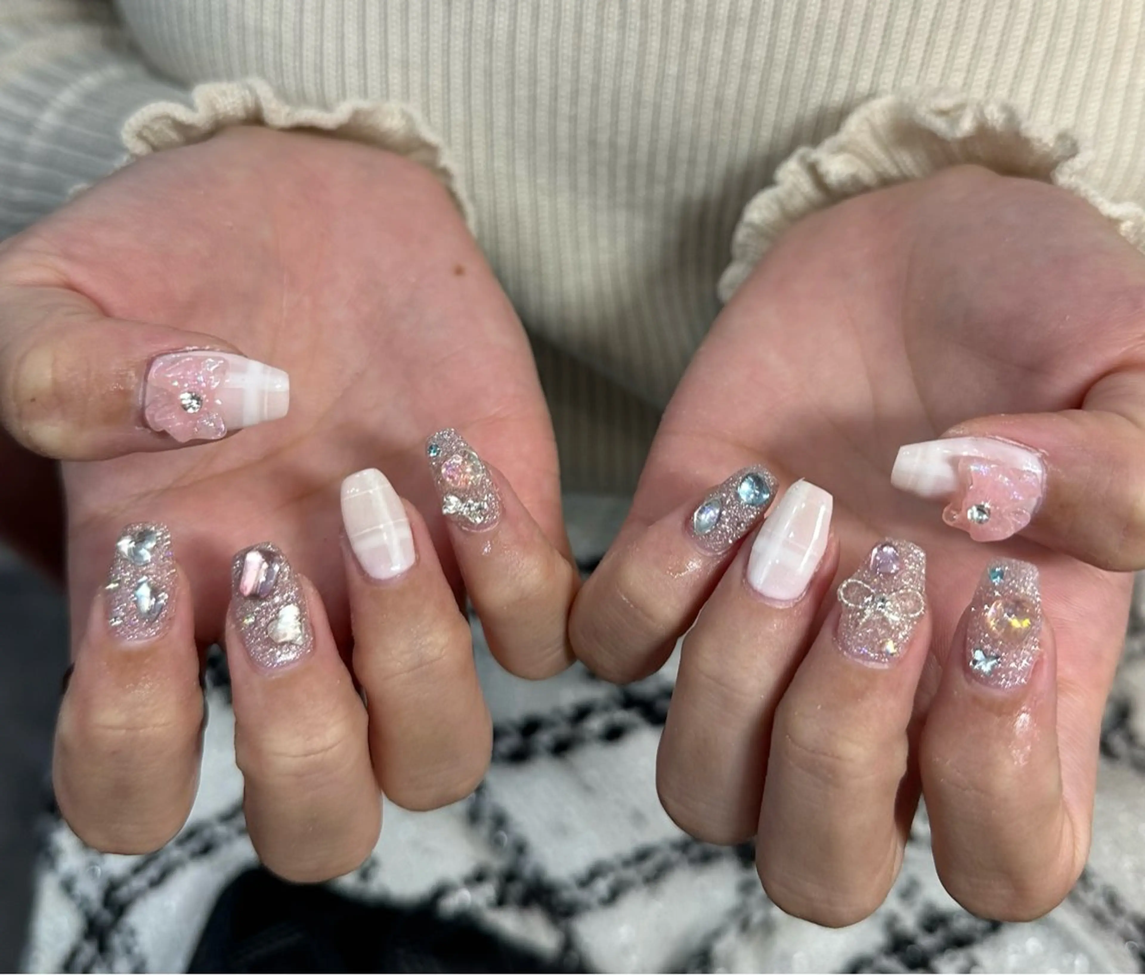 ネイル LAVISH nanamiのネイルデザイン