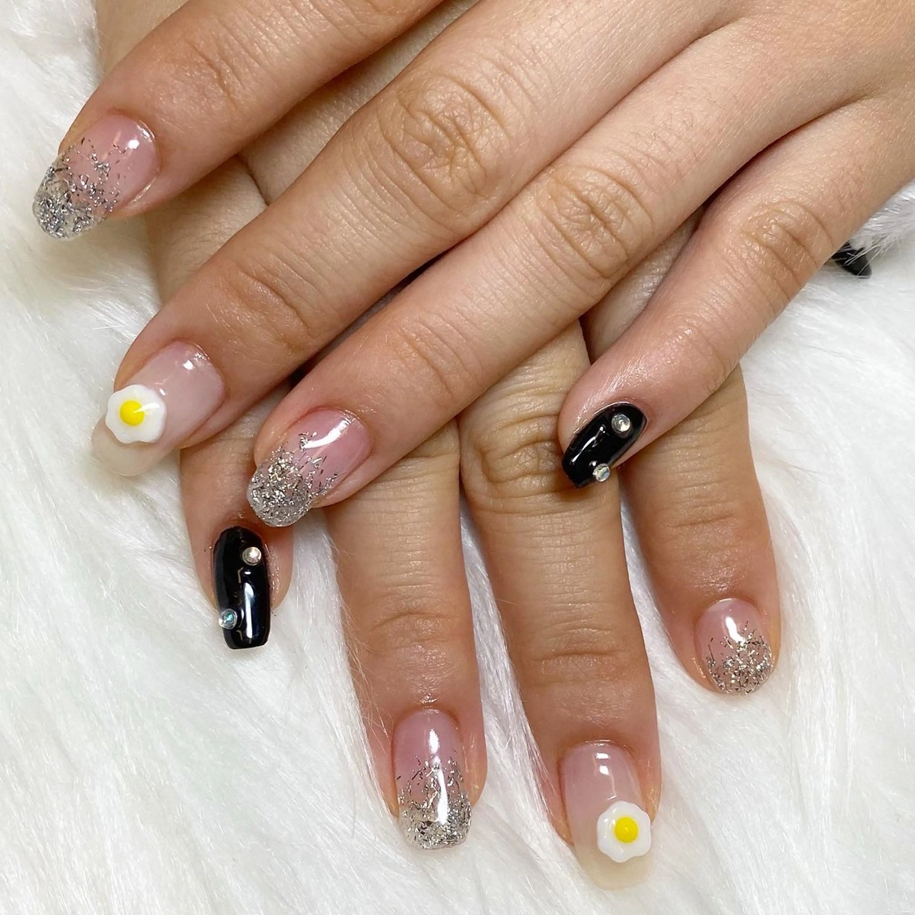 ネイル studio tam 髙橋彩夏のネイルデザイン