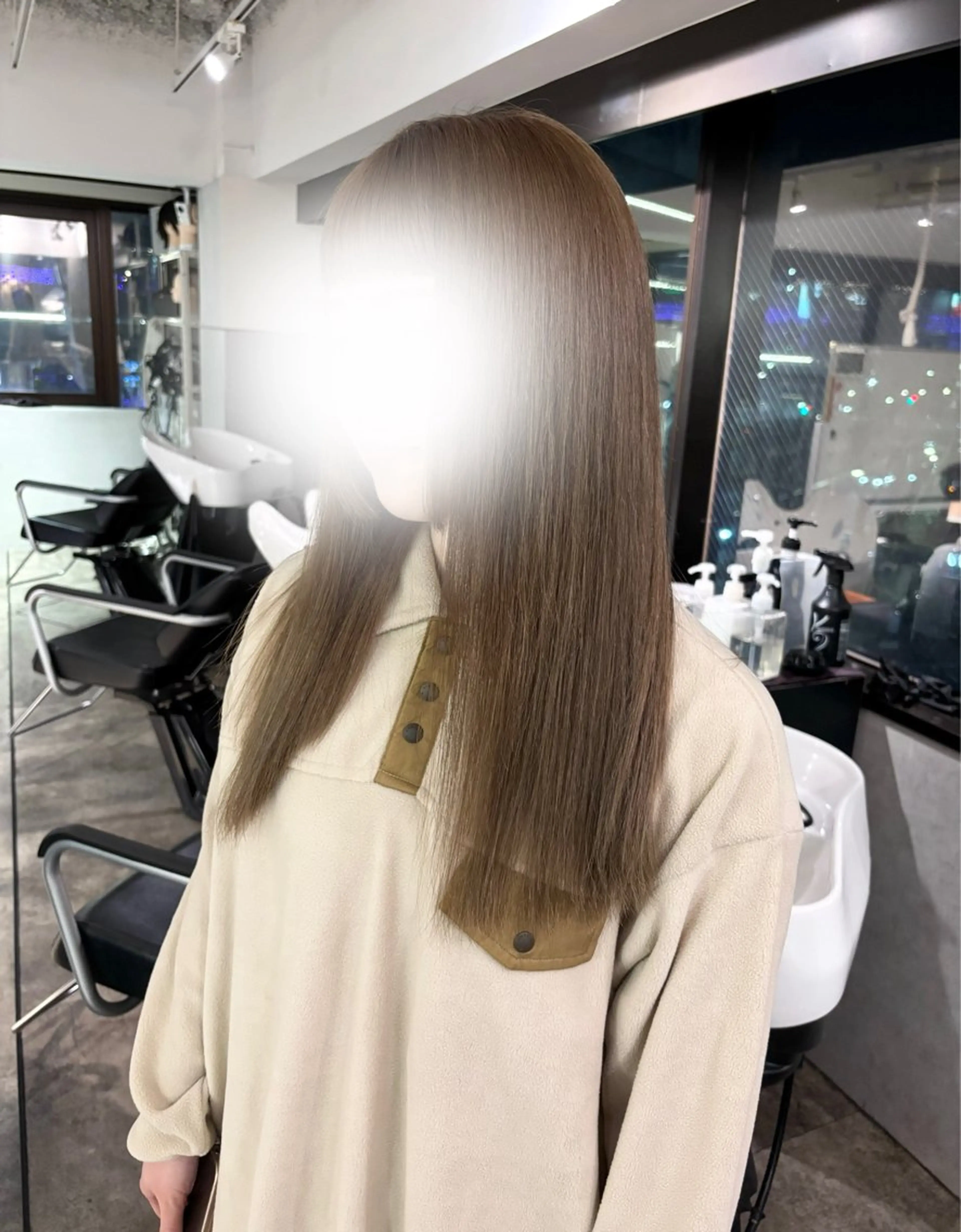 カラー ベージュカラー ハイトーンカラー オリーブベージュ カット ヘアカラー 深みモテカラー˚✧ YUKAのヘアスタイル