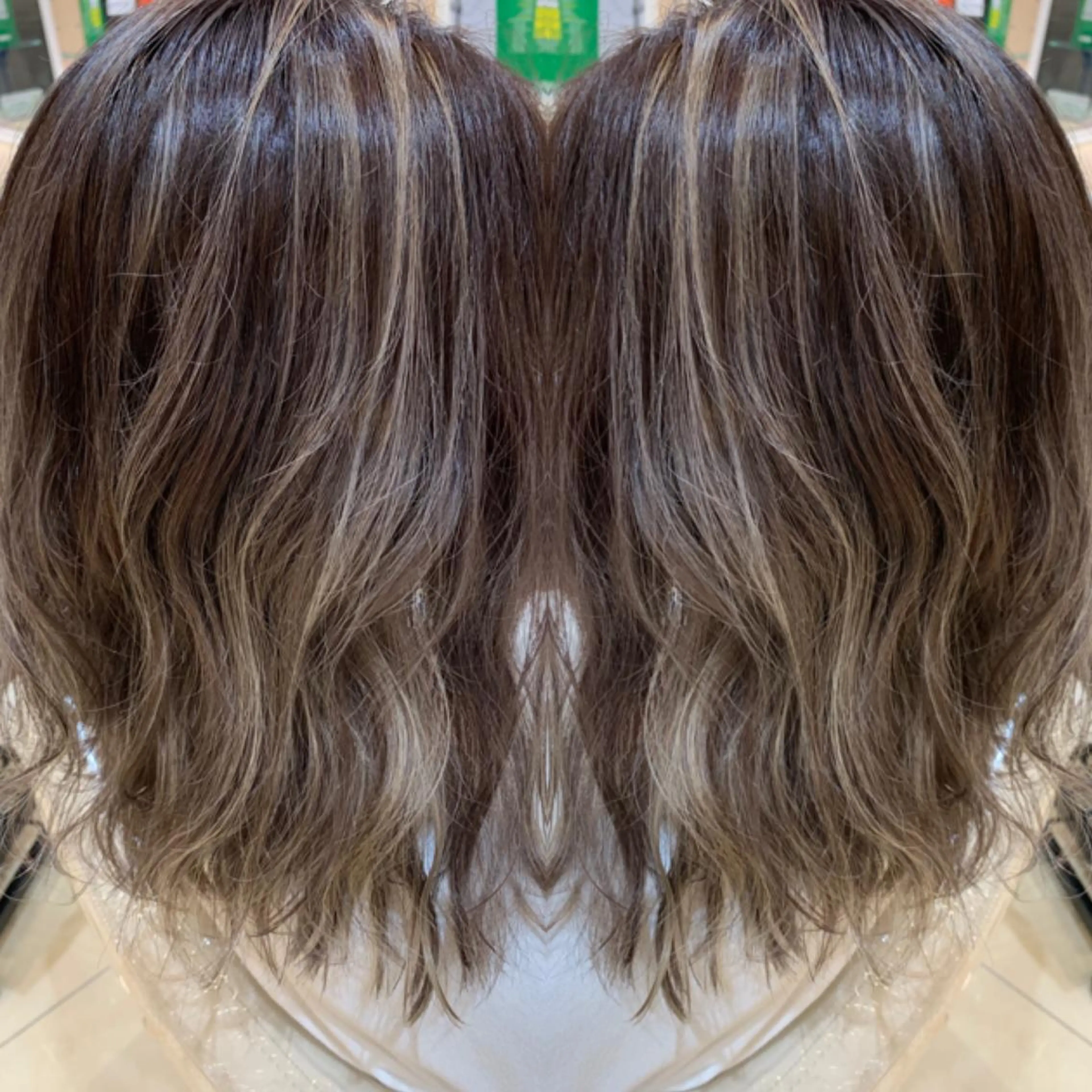 ミディアム 🩵波巻き／ツイスパ HARU💎のヘアスタイル