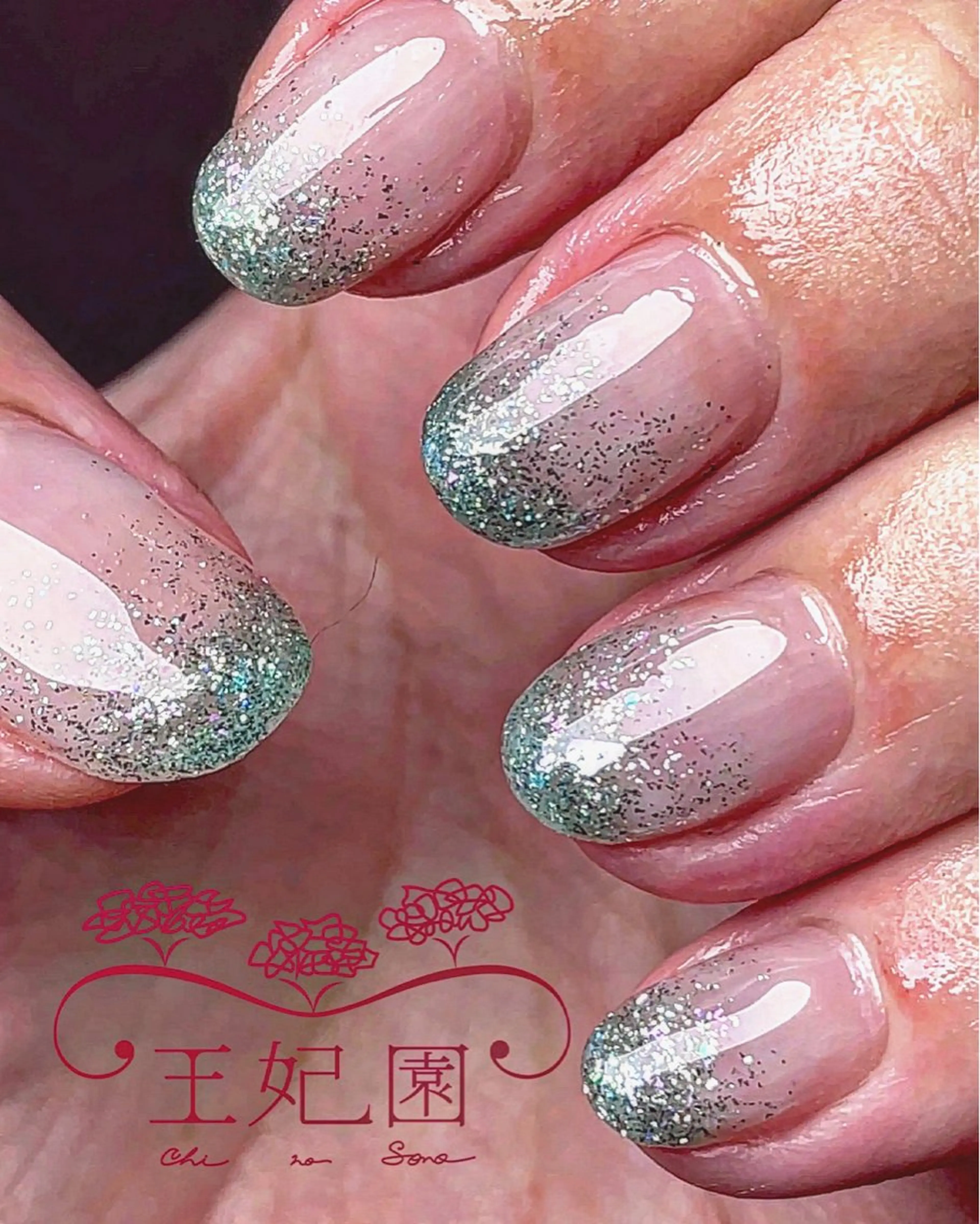 ネイル グラデーション ラメ(グリッター) ラメグラデーション ハンドネイル nail salon王妃の園所属・王妃の園 ohinosonoのネイルデザイン