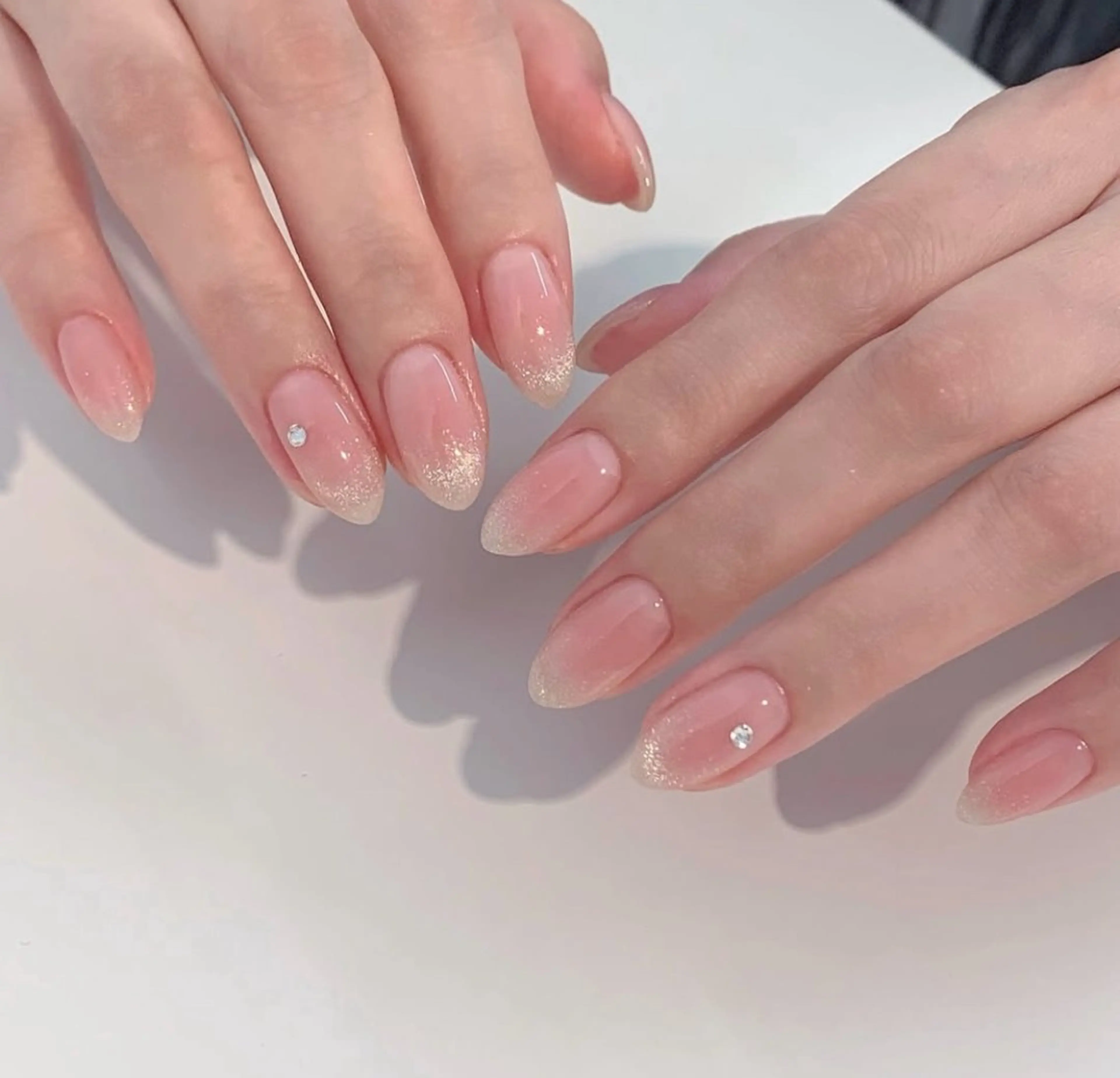 ネイル マグネットネイル ハンドネイル JISOO ANA.CHUOのネイルデザイン