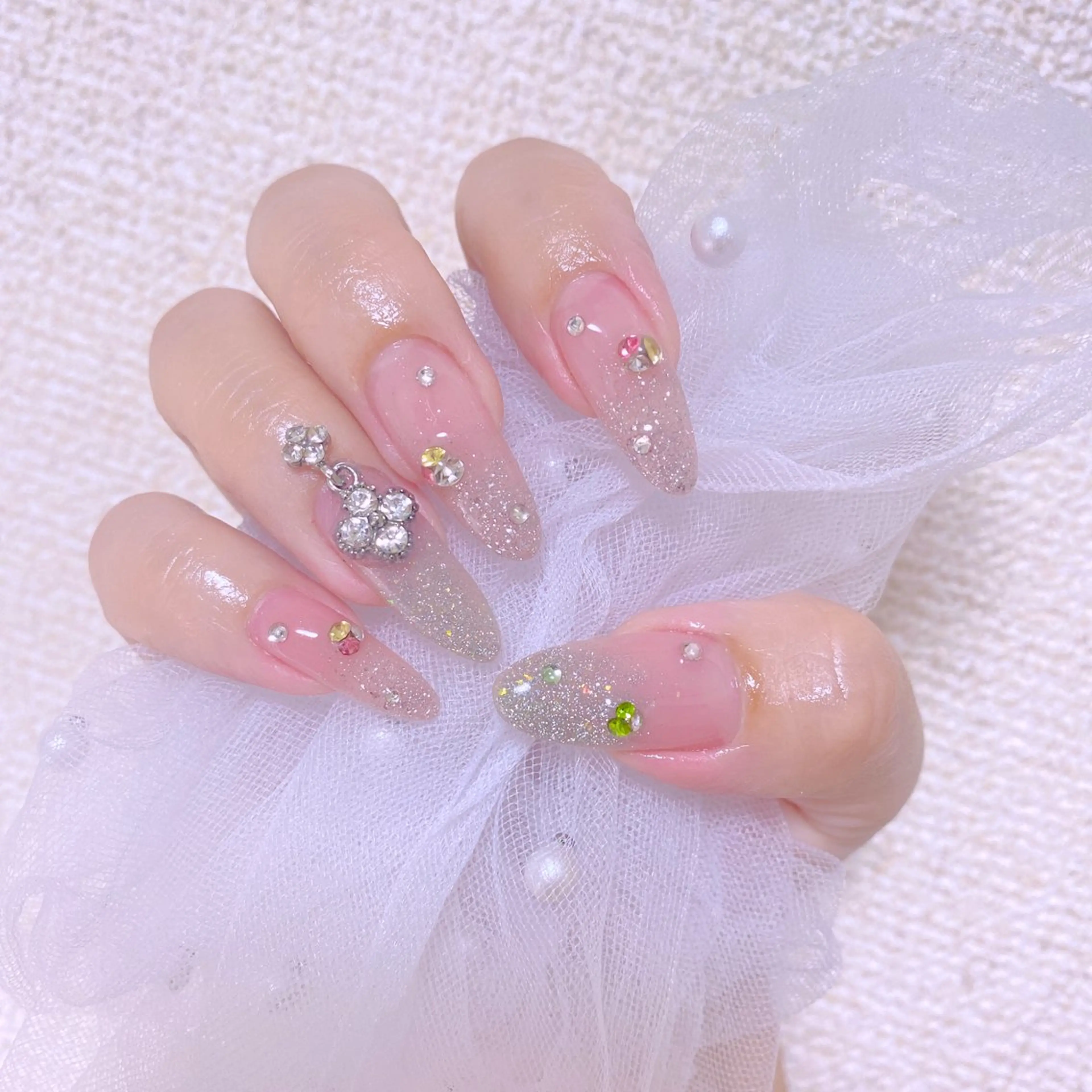 ネイル フラッシュネイル グラデーション 氷ネイル・うるうるネイル キラキラネイル ロングネイル Nail Yunaのネイルデザイン