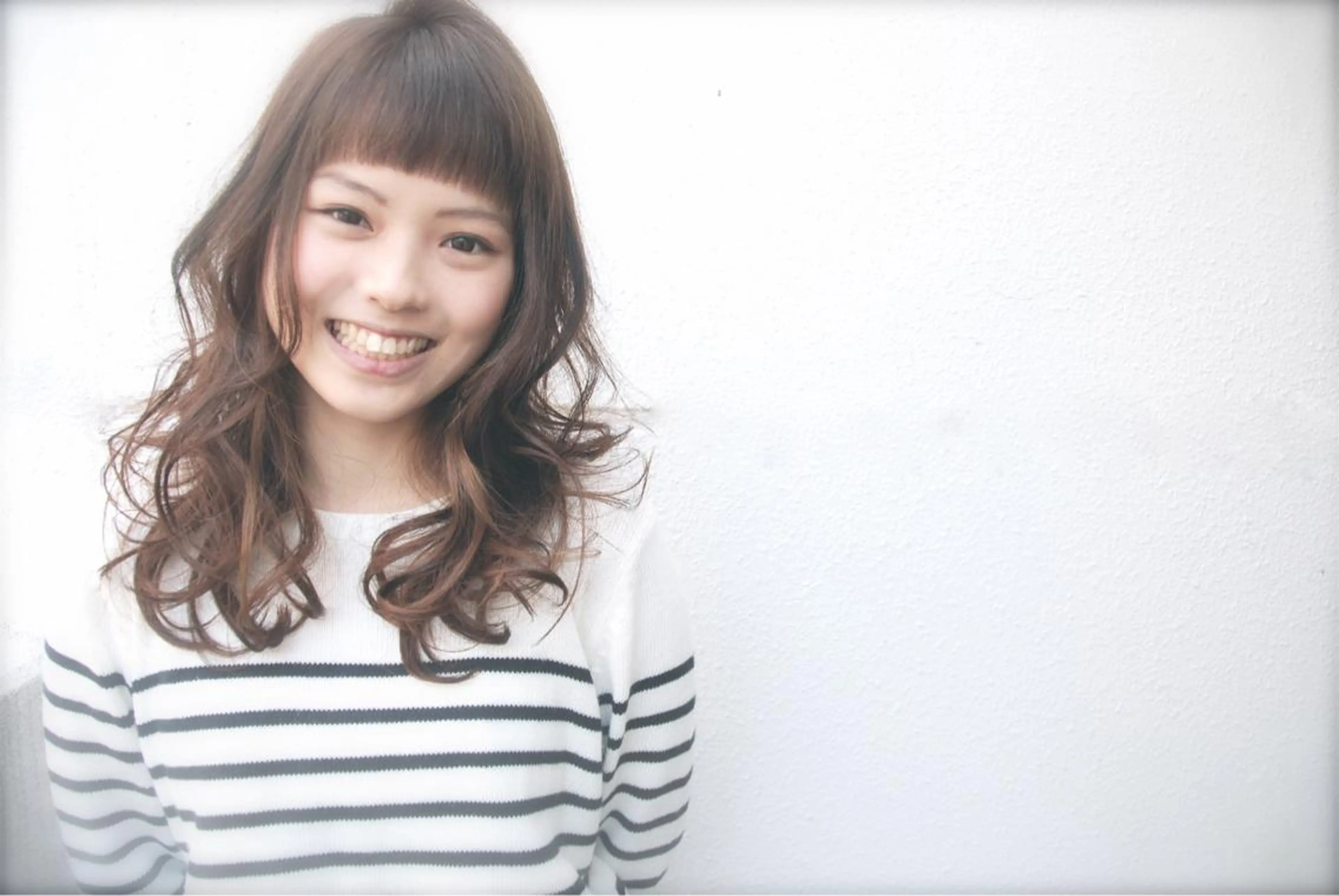 セミロング カラー インナーカラー インナーカラー/天神 ブリーチ/吉田のヘアスタイル