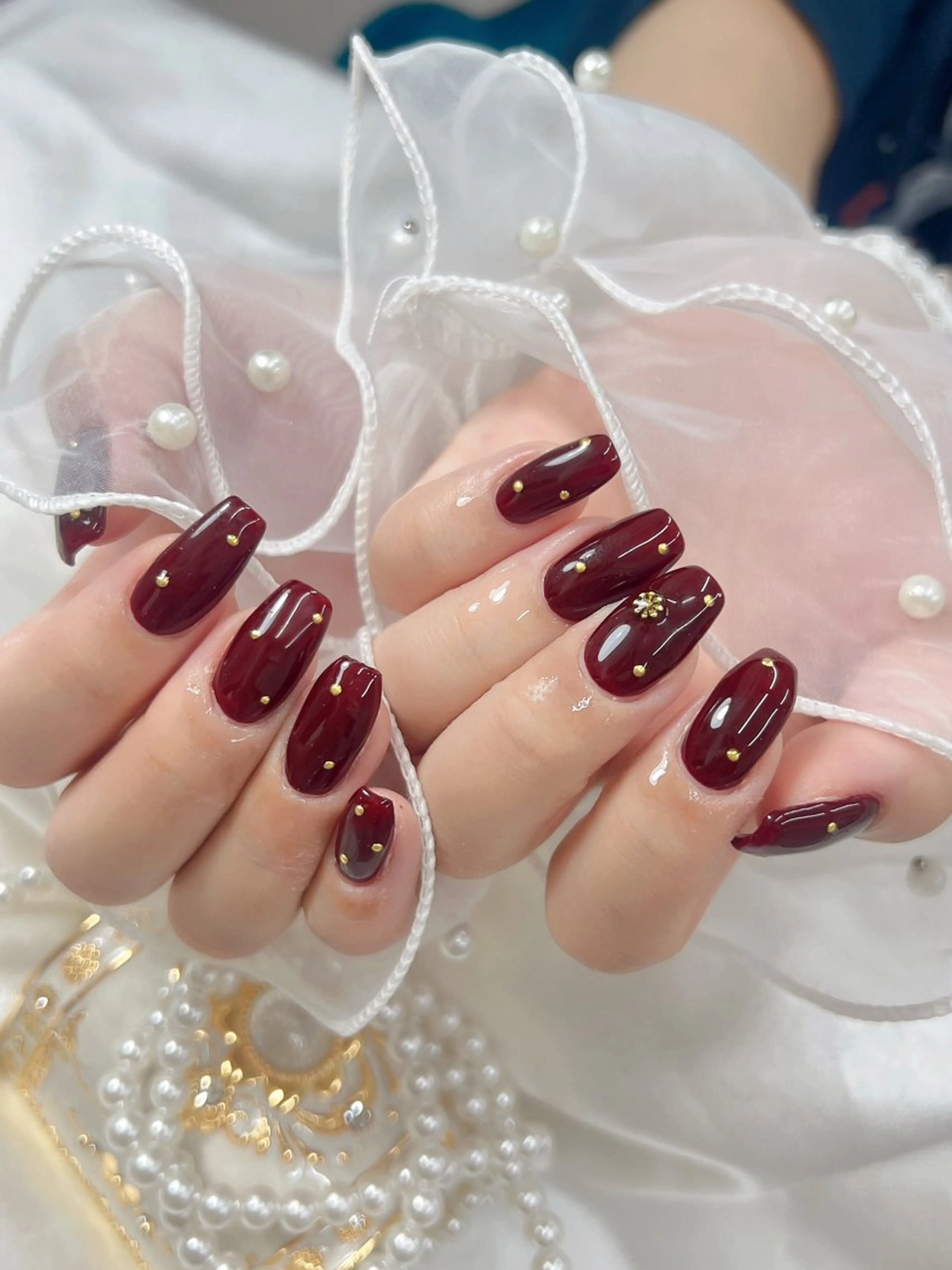 ネイル ボルドー ワンカラーネイル ハンドネイル bijou nails所属・bijou nails　蓮のネイルデザイン